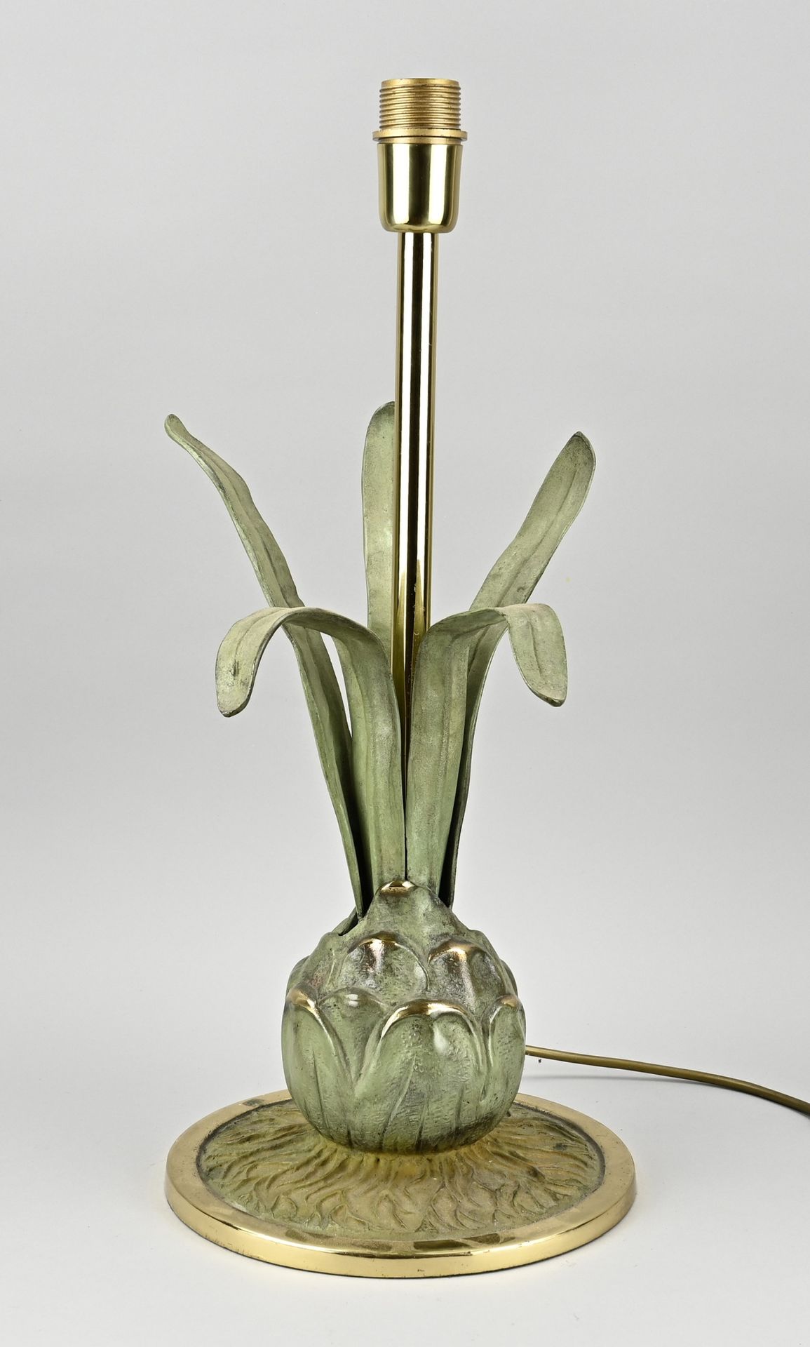 Null Lourd pied de lampe en bronze en forme d'ananas. Seconde moitié du 20e sièc&hellip;