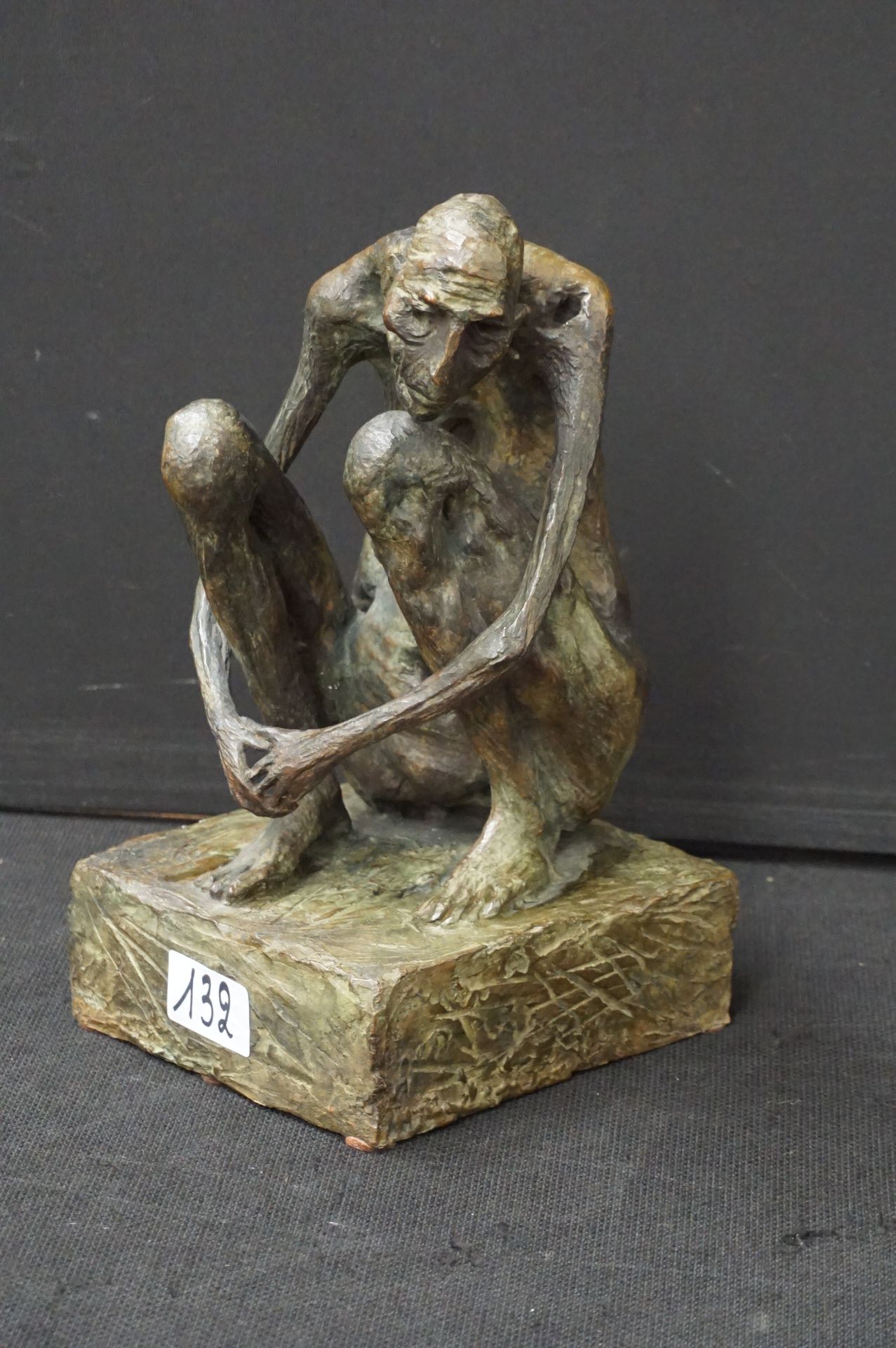 MARC PETIT (1961 - ) "Femme accroupie" - Skulptur in Bronze - Signiert - Französ&hellip;