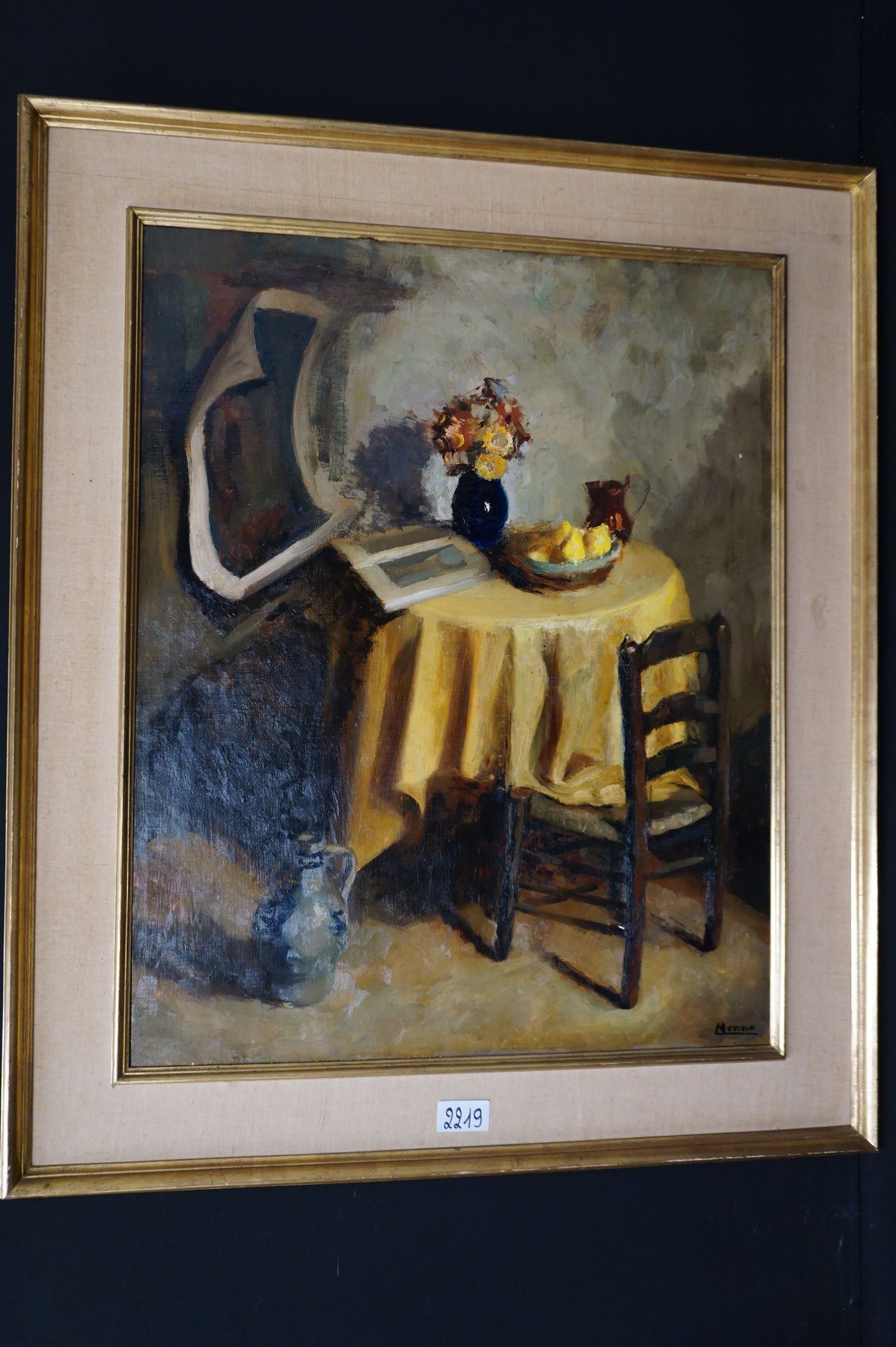 LOUIS HENNO (1903 - 1990) "有桌子和椅子的室内" - 布面油画 - 已签名 - 80 x 100 cm