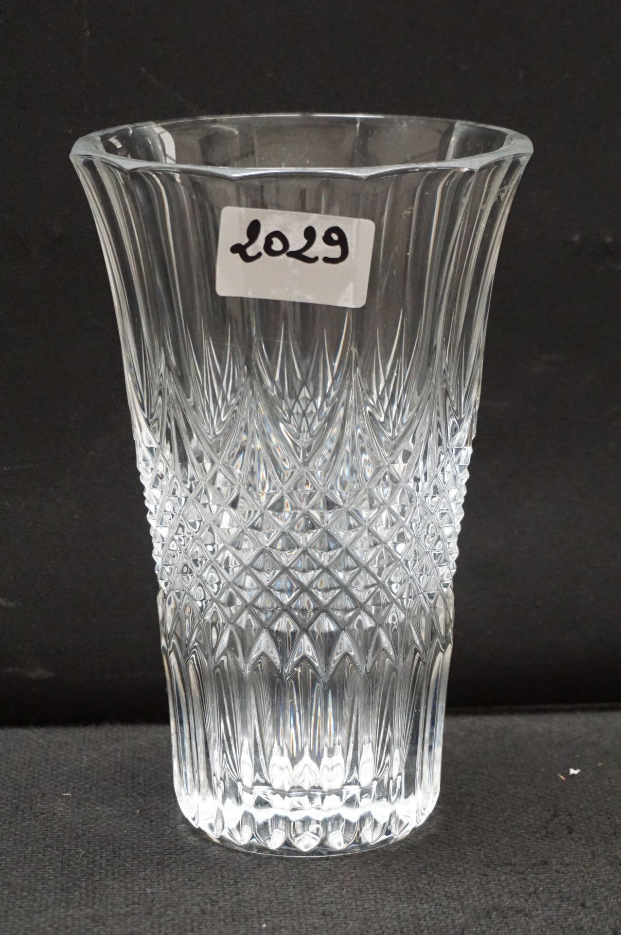 VAL SAINT LAMBERT Vase en cristal - VAL SAINT LAMBERT - Modèle OTERO - H : 20 cm