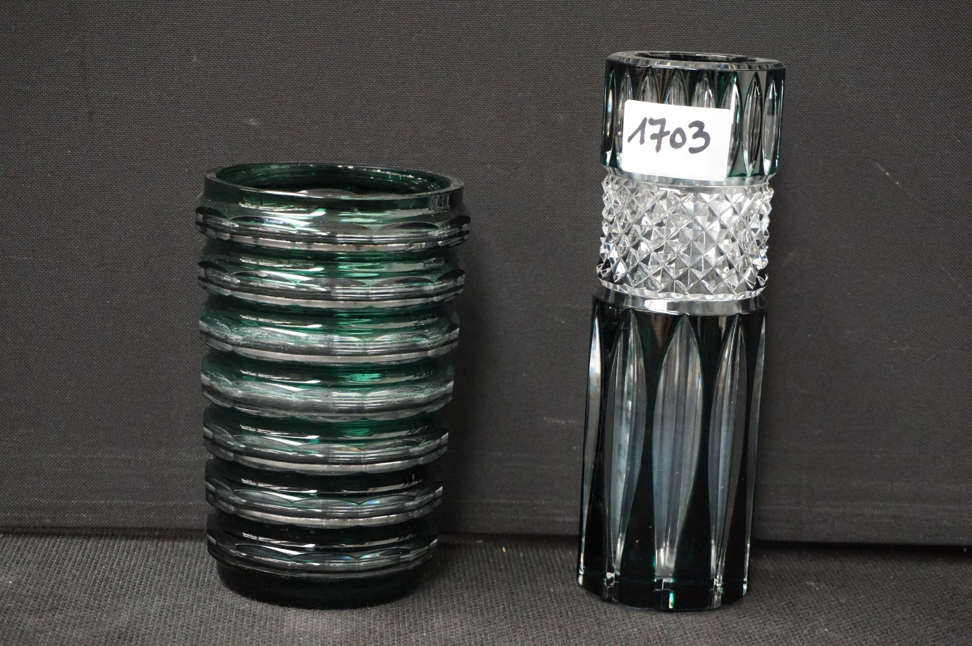 VAL SAINT LAMBERT 2 Vases in Crystal - VAL SAINT LAMBERT - H: 15 and 20 cm