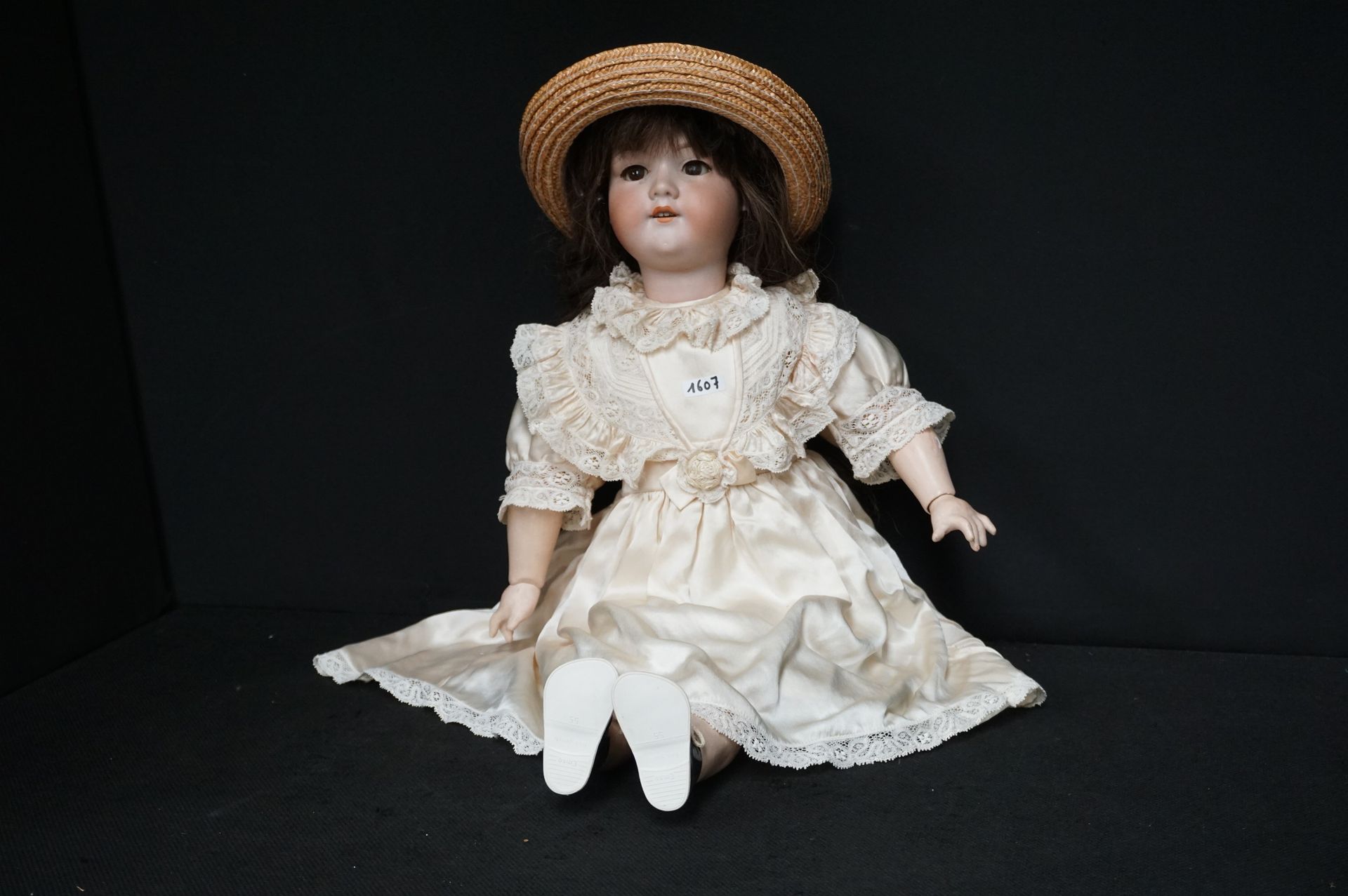 ARMAND MARSEILLE Large Antique Doll in Porcelain - "ARMAND MARSEILLE" - Numbered&hellip;
