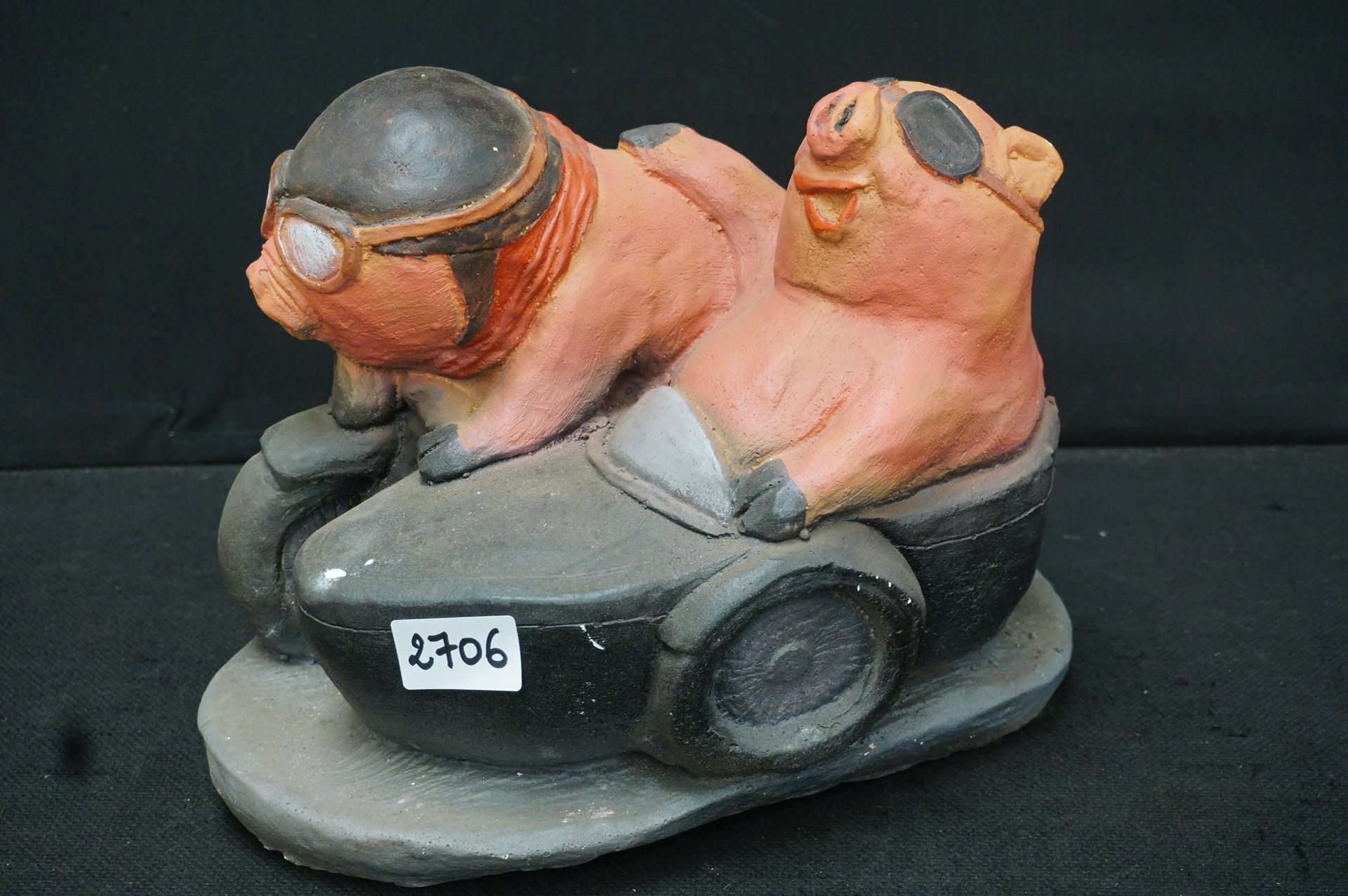 Null Polychrome group in vintage style - Plaster - "Pigs in a sidecar" - L: 30 c&hellip;