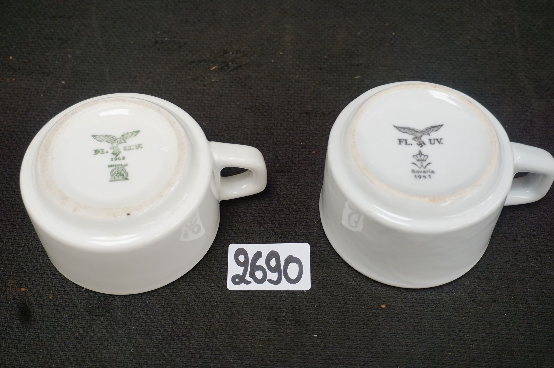 Null 
2 "NAZI" Coffee cup - Anno 1941 and 1942