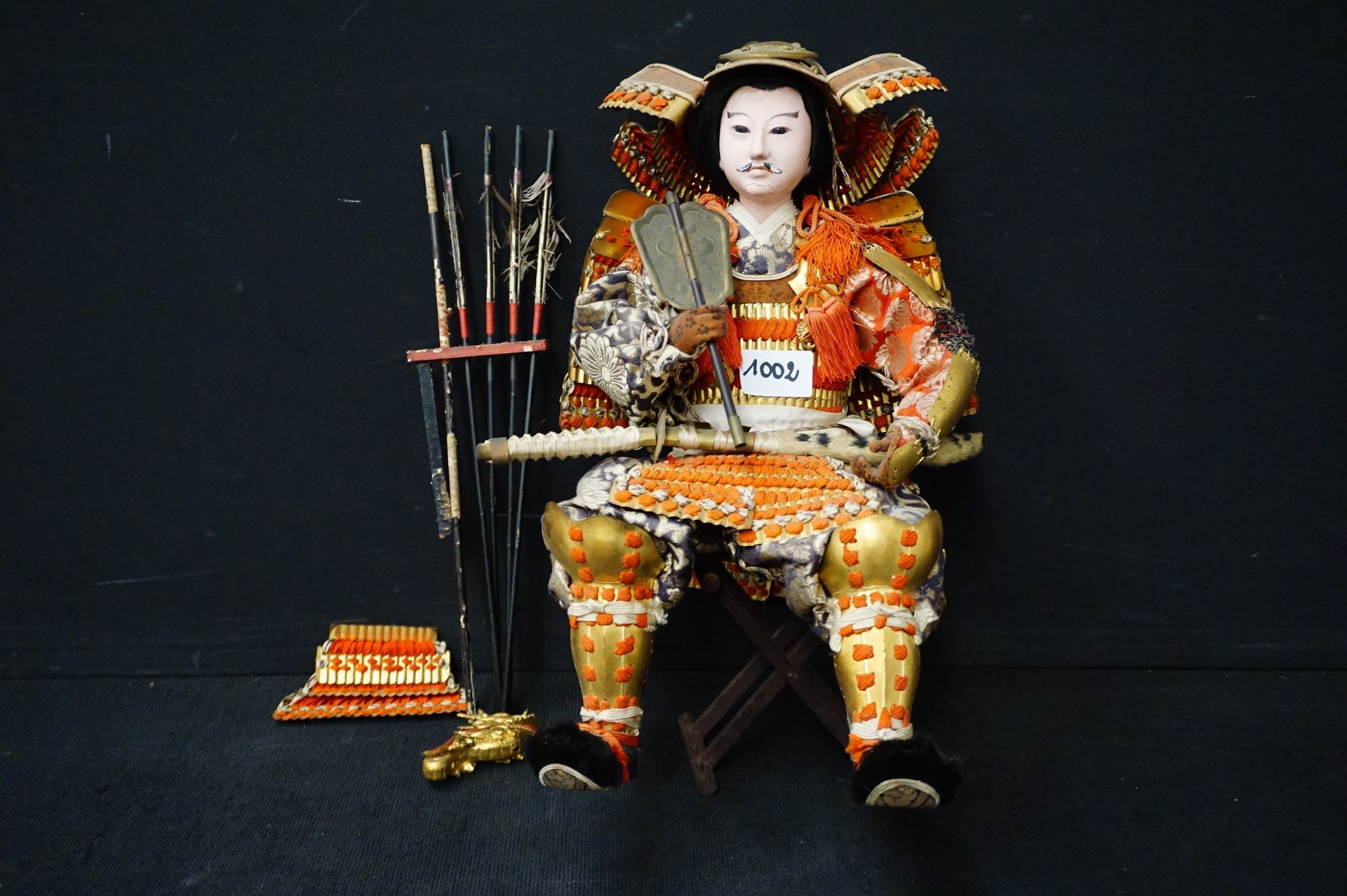 Null Schöne antike japanische Puppe - "SAMOERAI" - Kopf aus Holz - Schöne Kleidu&hellip;