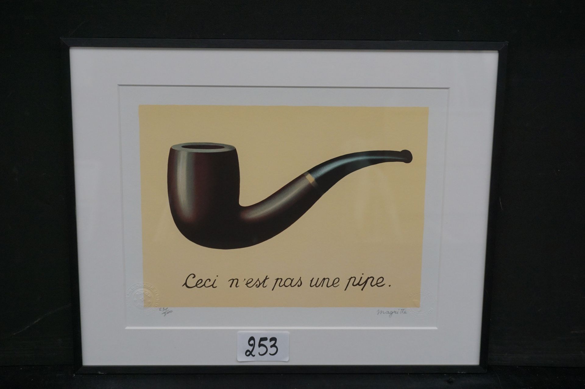 RENE MAGRITTE (1898 - 1967) "Ceci n'est pas une pipe" - Lithograph - Signed - Nu&hellip;