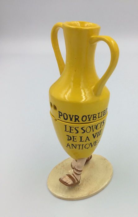 Null Uderzo/Asterix. Ref 4176 "Yellow advertising amphora" from the album T4 "As&hellip;