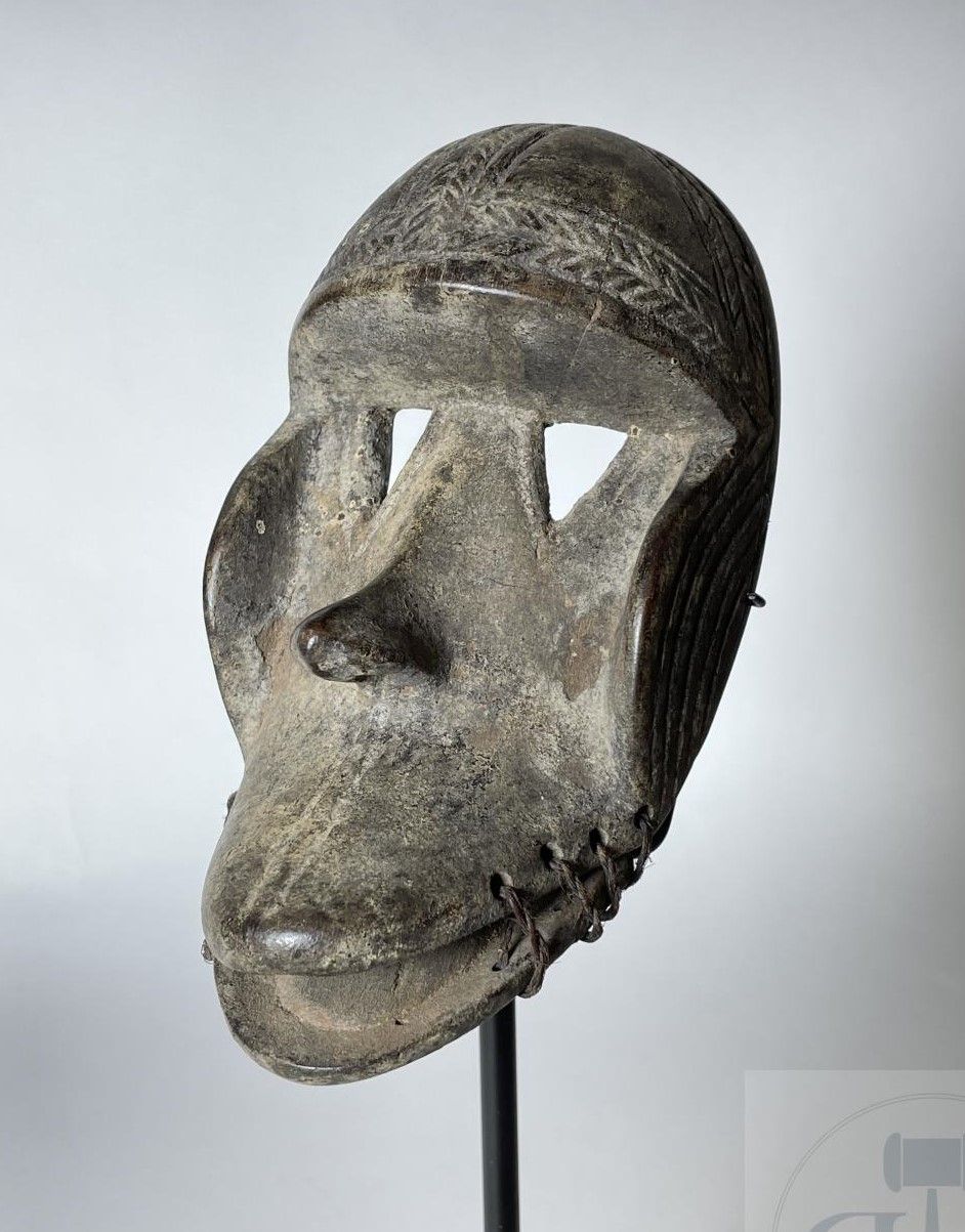 Null Miniature "Kran" mask with mobile jaw. Ivory Coast. Carved wood. Rare. 2nd &hellip;