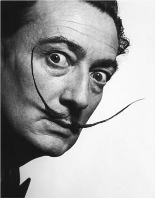 Salvador DALI 
Salvador Dalí, né à Figueras le 11 mai 1904, et mort dans la même&hellip;