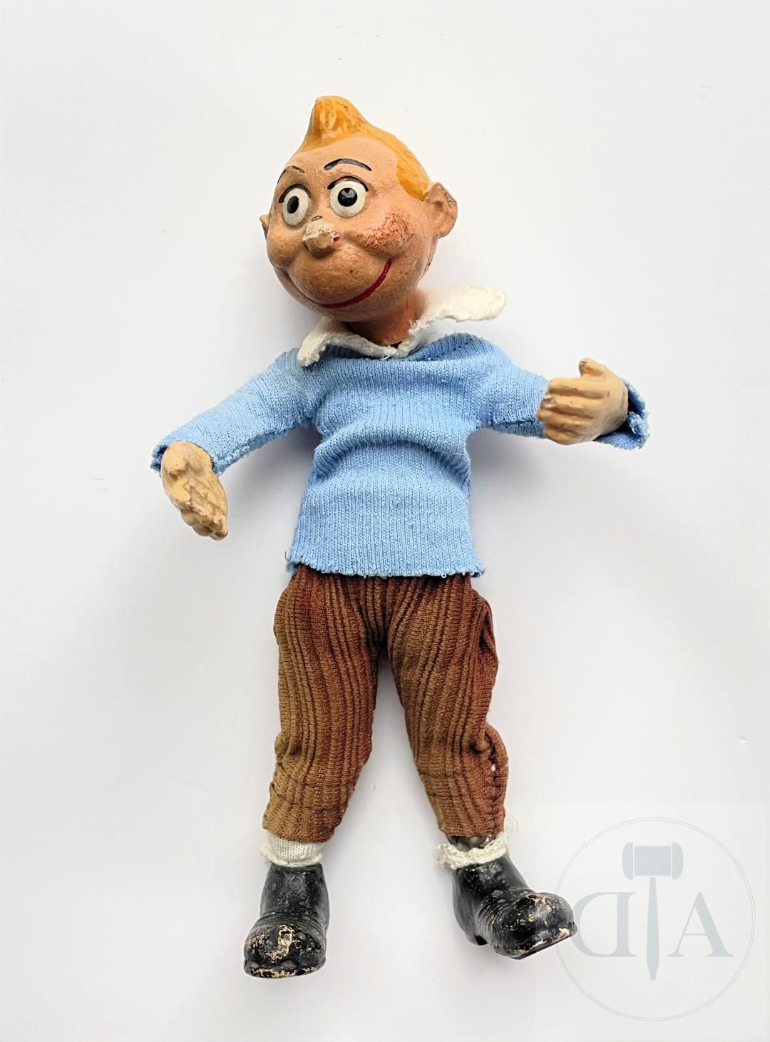 Null Hergé/Tintin. Statuetta articolata con l'effigie di Tintin. Resina e metall&hellip;