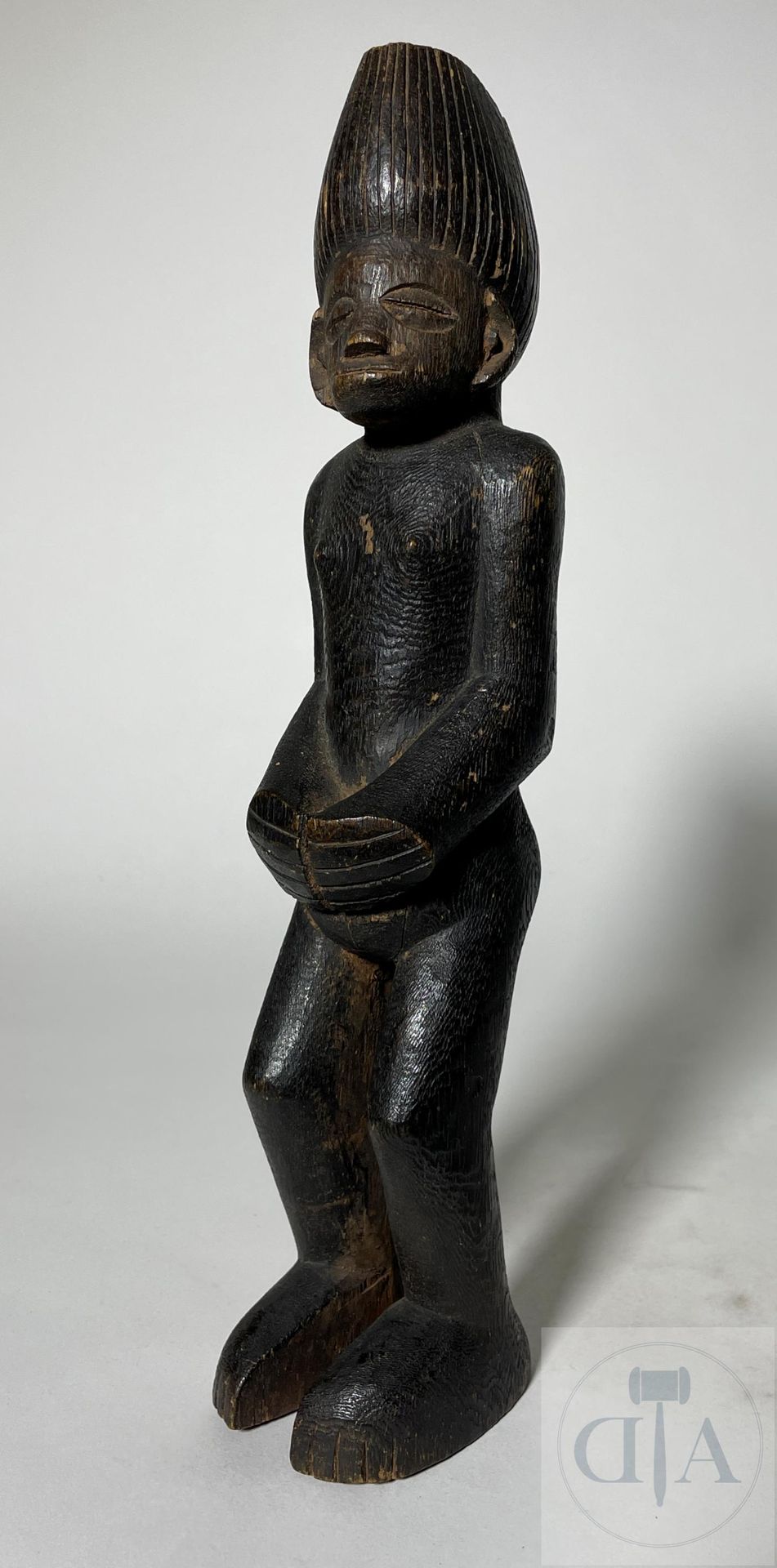 Null DRC/Chowke。 Lwena "雕花木制拜物教。 20世纪中期。 高30厘米