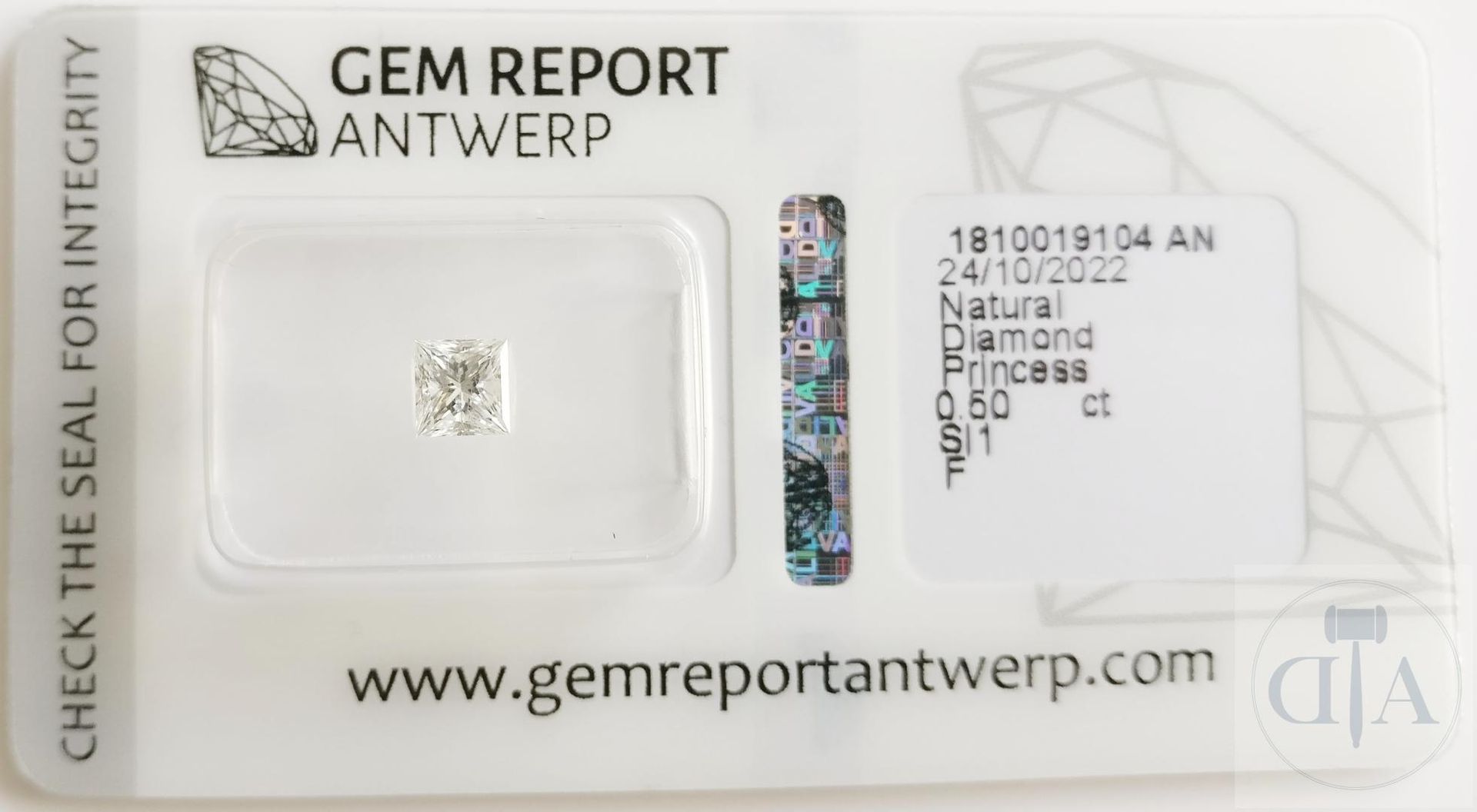 Null "Diamant 0,50ct certifié GRA - Certificat GRA n° 1810019104AN 
- Forme : Pr&hellip;