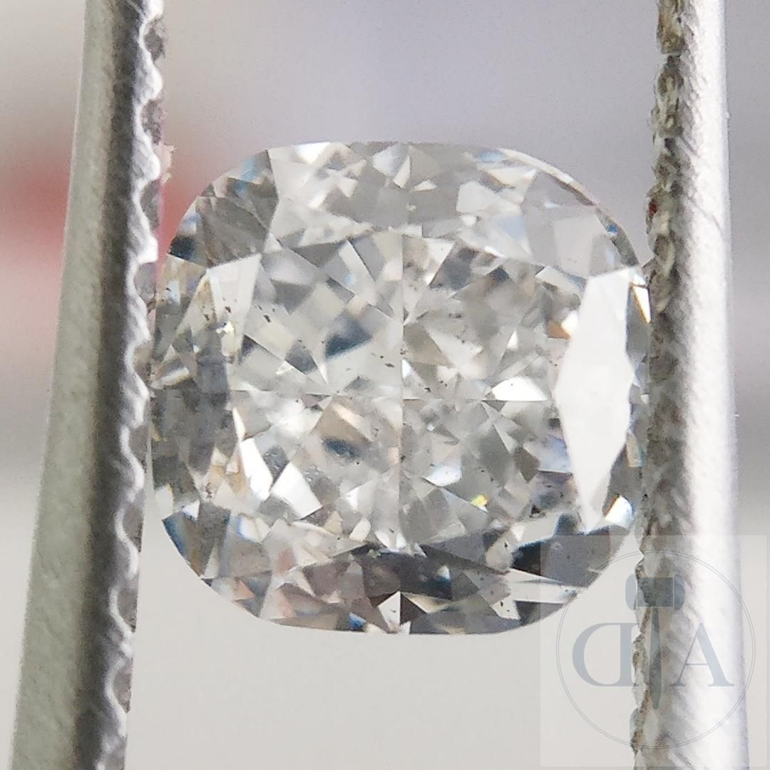 Null "Diamant de 1,11ct certifié par le GIA - Certificat GIA n° 5146784057 
- Fo&hellip;