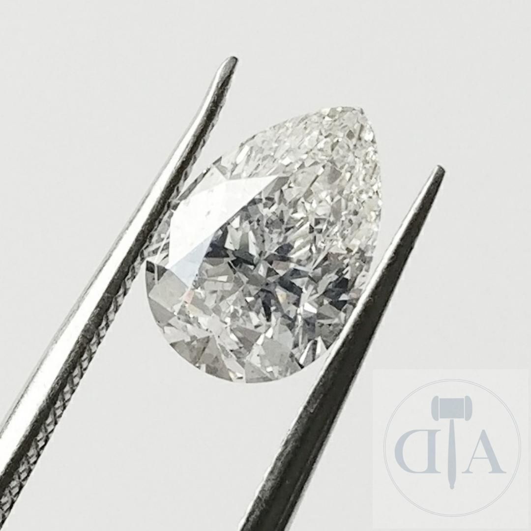 Null "Diamant de 1,02ct certifié HRD - Certificat HRD n° 220000038910 
- Forme :&hellip;