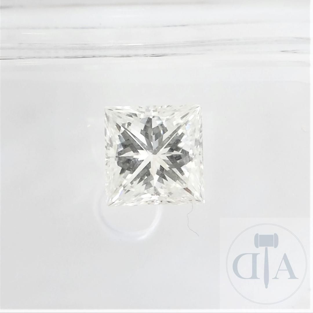 Null "Diamant 1,01ct certifié AIG - Certificat AIG n° D86248671BE 
- Forme : Pri&hellip;