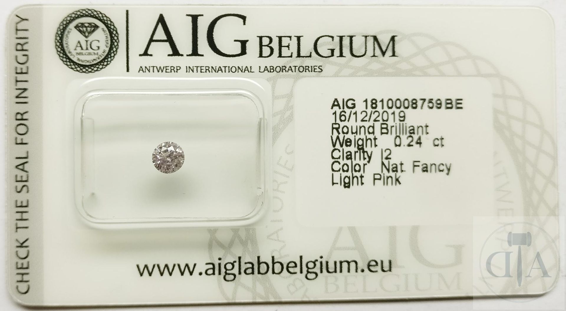 Null "Diamant 0,24ct certifié AIG - Certificat AIG n° 1810008759BE 
- Forme : Br&hellip;