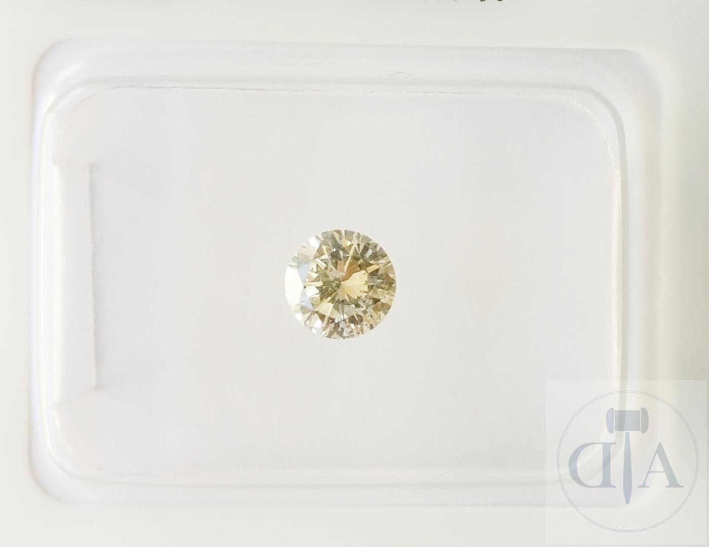 Null Diamant 0,31ct certifié GRA

- Certificat GRA n° 1810019902AN 
- Forme : Br&hellip;