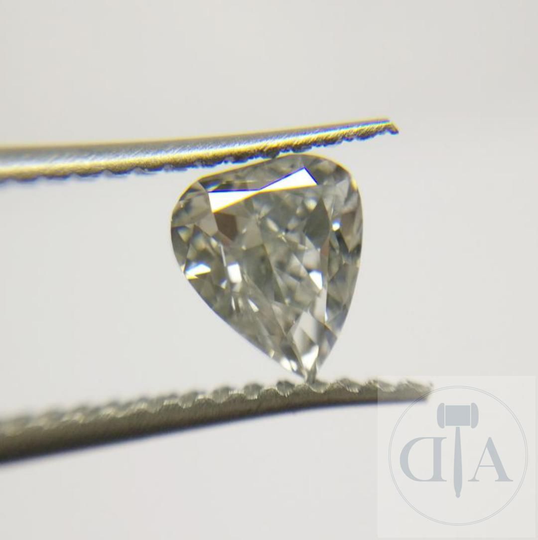 Null 0.77 克拉 GIA 认证钻石

- GIA 证书编号：1102455571 
- 形状祖母绿
- 克拉重量： 0.77 克拉 
- 颜色： 花式深&hellip;