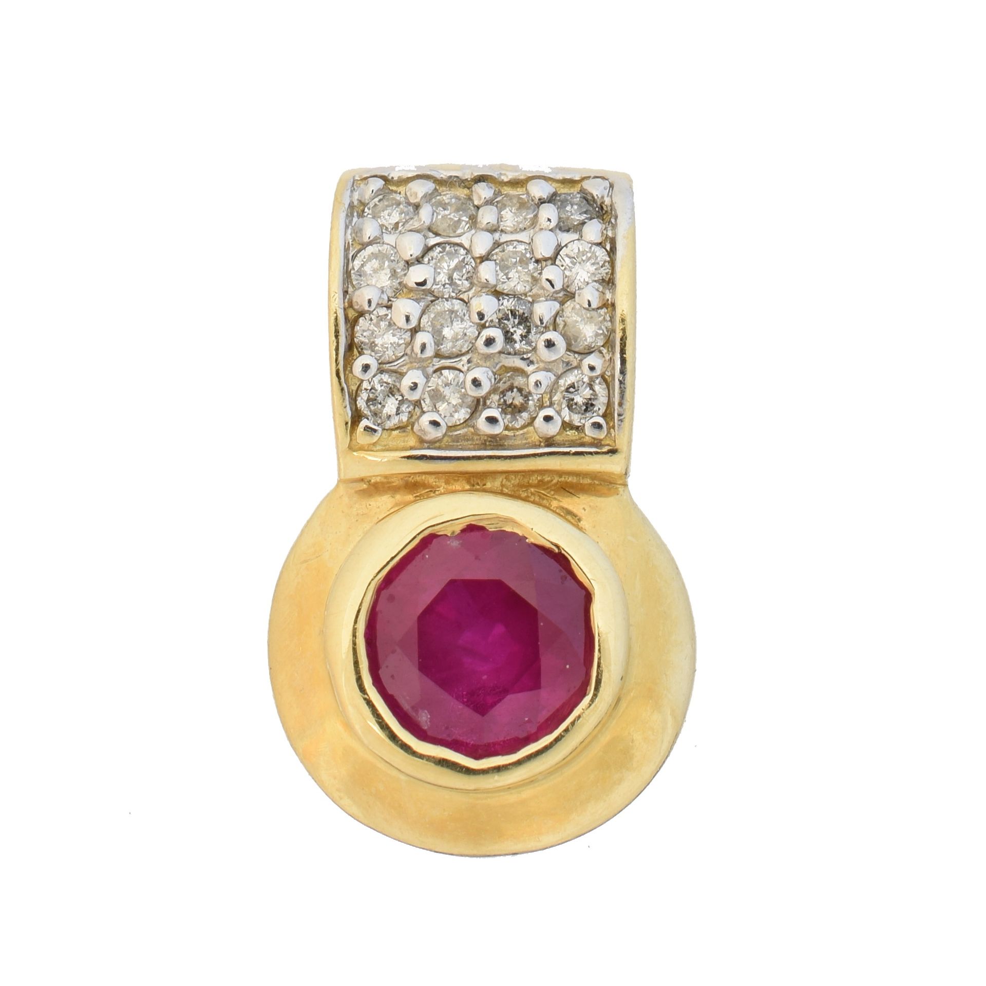 A ruby and diamond pendant, 
Un ciondolo di rubino e diamante, il rubino di form&hellip;