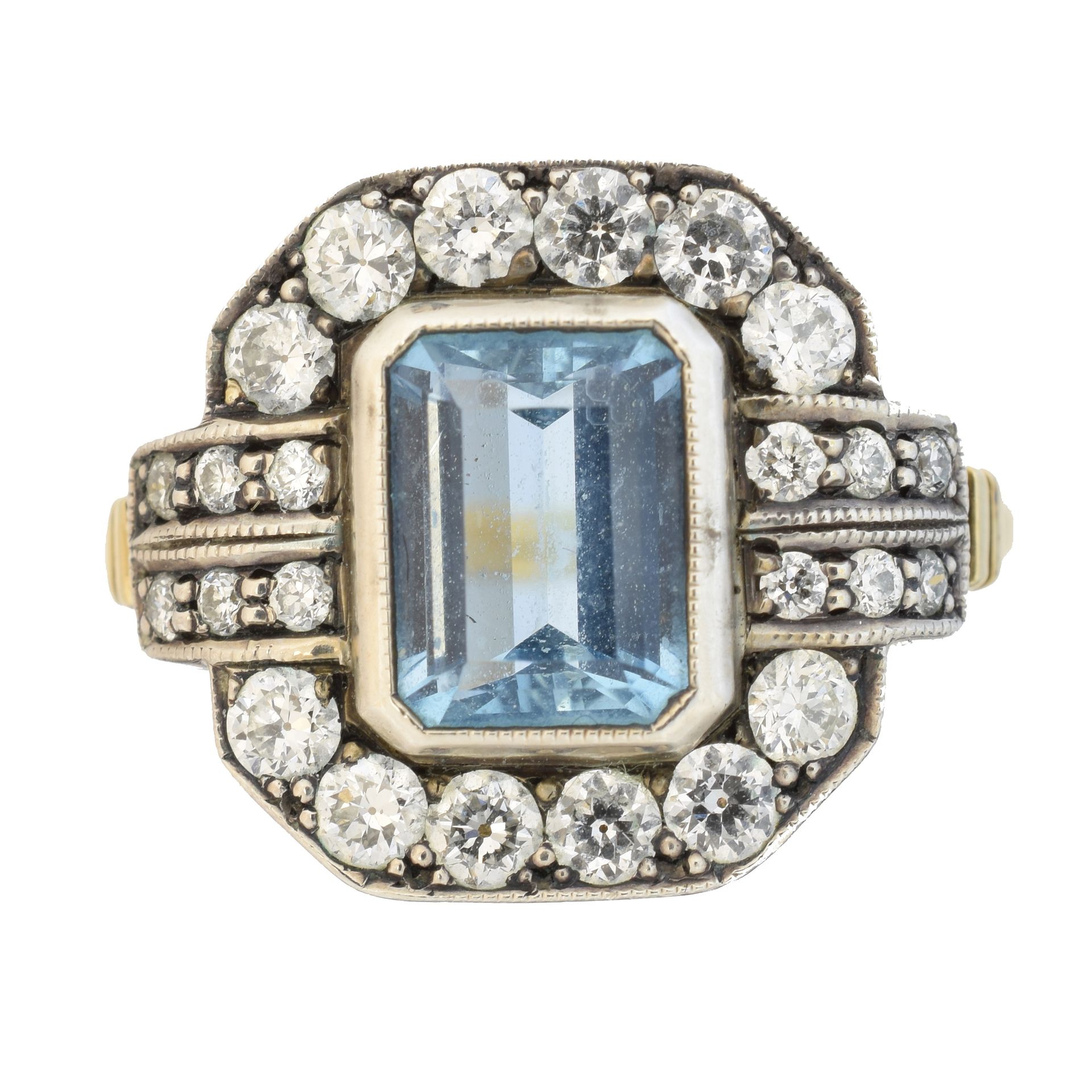 An aquamarine and diamond dress ring, 
Ein Aquamarin- und Diamant-Kleiderring, d&hellip;