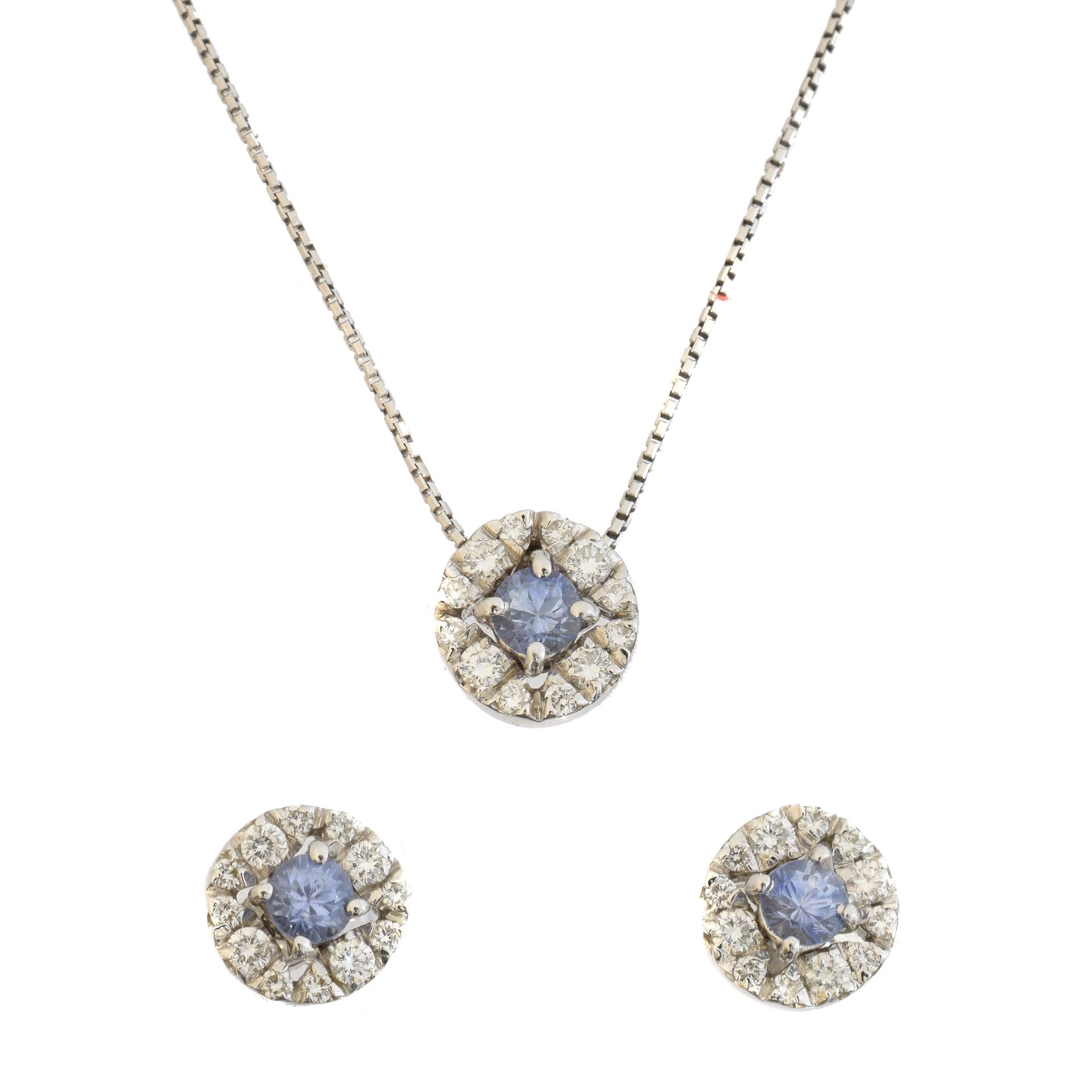 A set of 18ct gold sapphire and diamond jewellery, 
Un insieme dei monili dello &hellip;