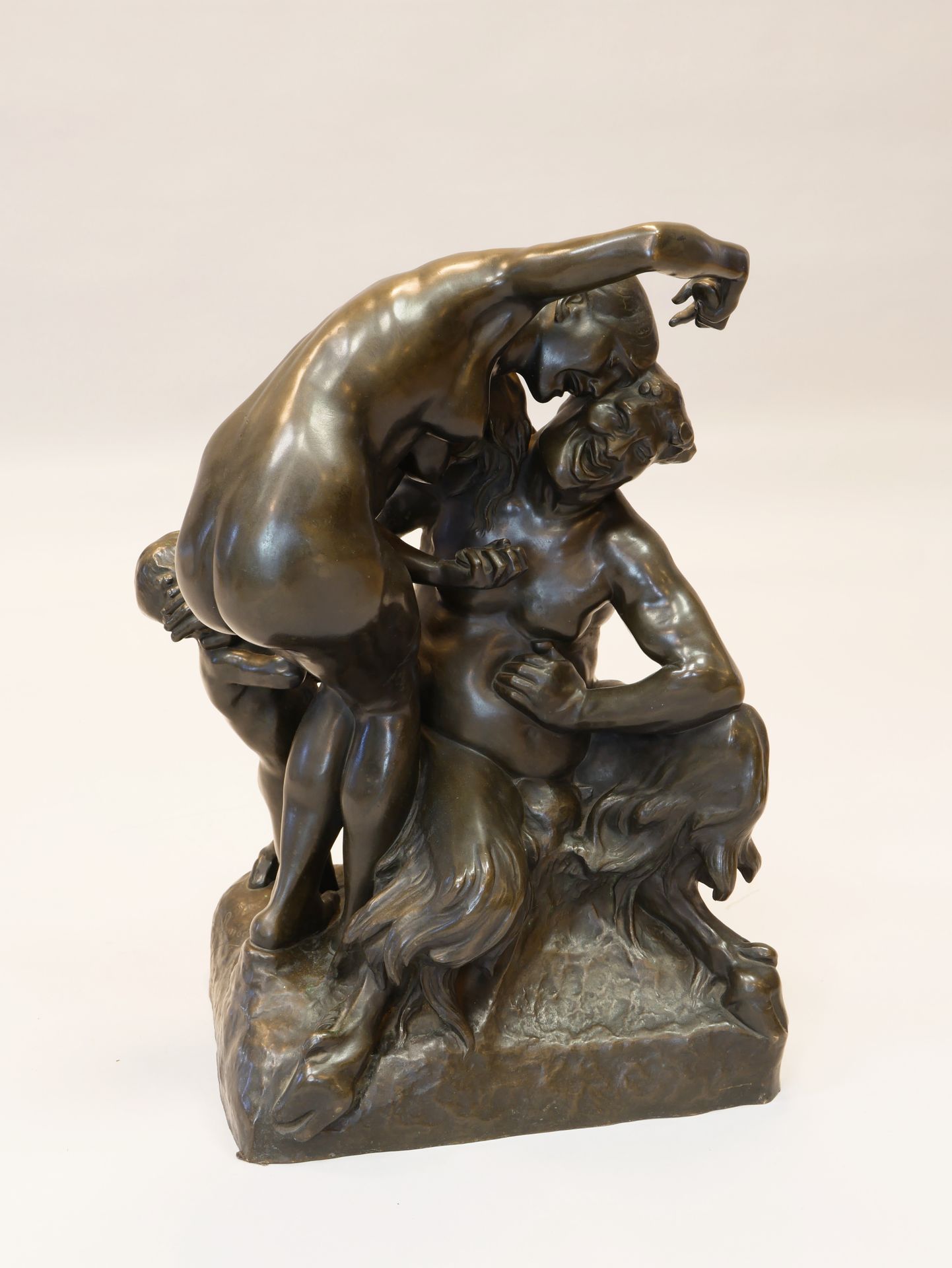 Null Jef LAMBEAUX (1852-1908) "La Folle Chanson" Groupe en bronze à patine brune&hellip;