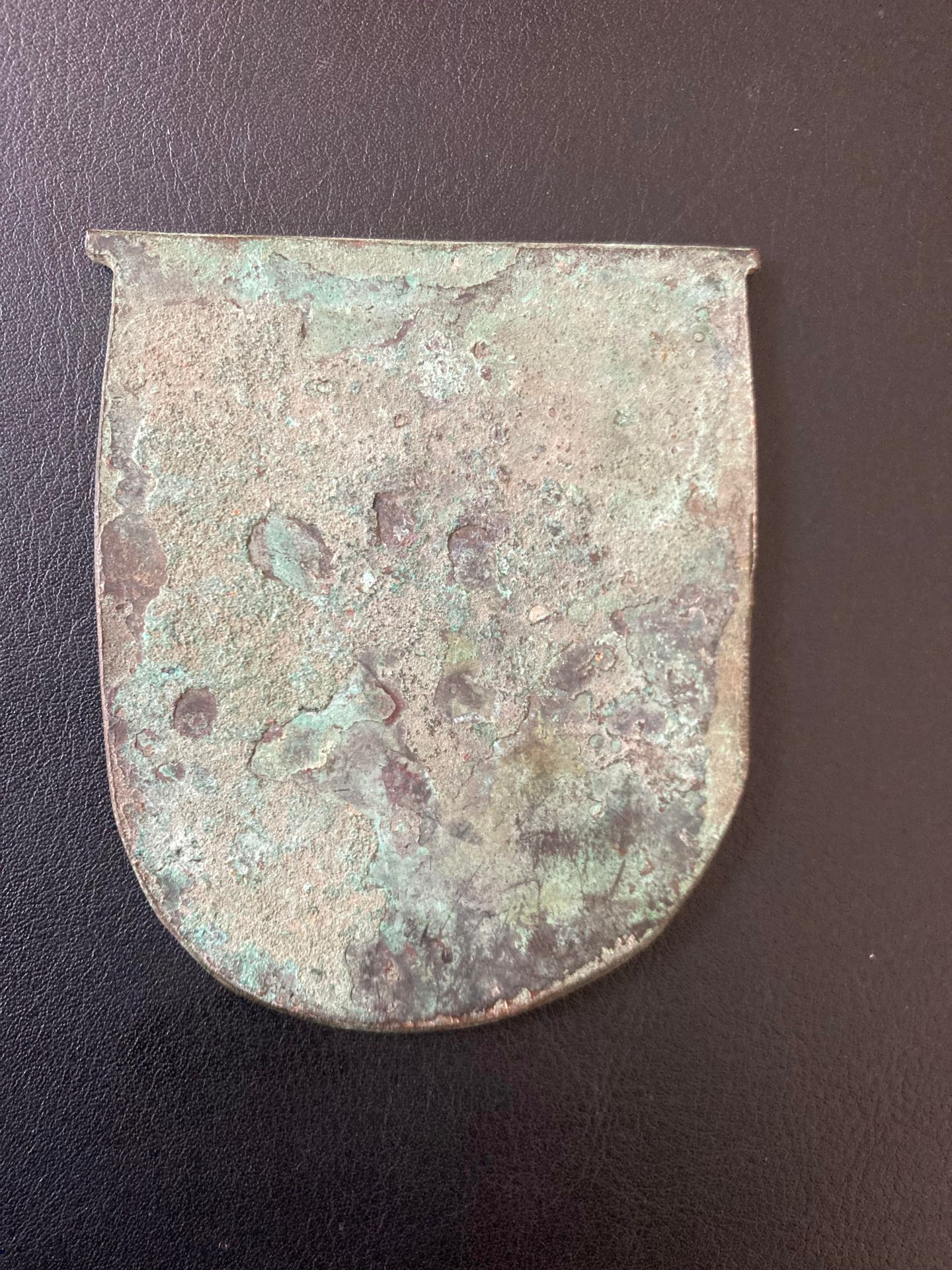Null Hache miniature, que l'on retrouve dans les dépôts funéraires

Bronze 7 cm
&hellip;