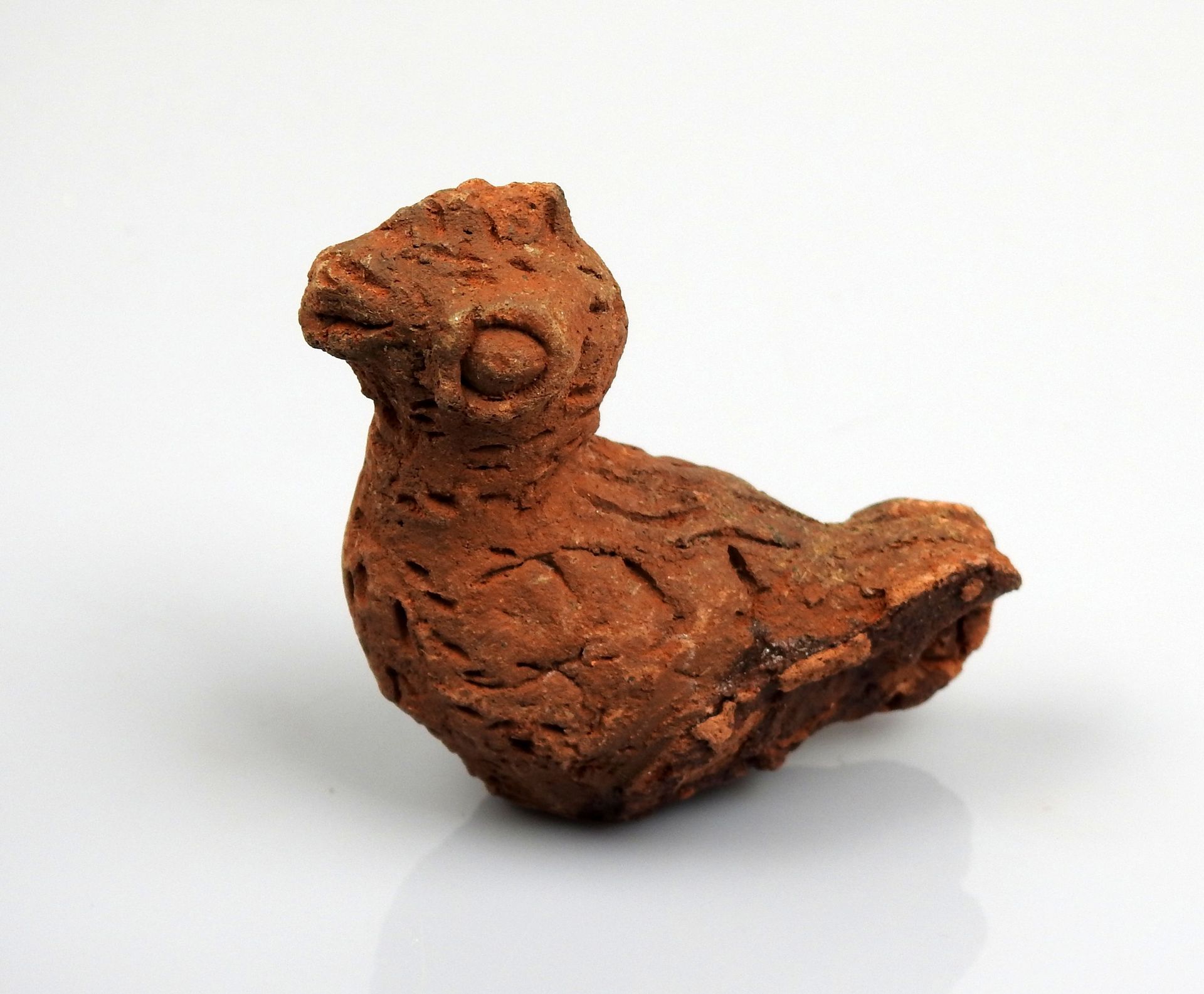 Null Coq au plumage incisé

Terre cuite 7.2 cm

Période romaine