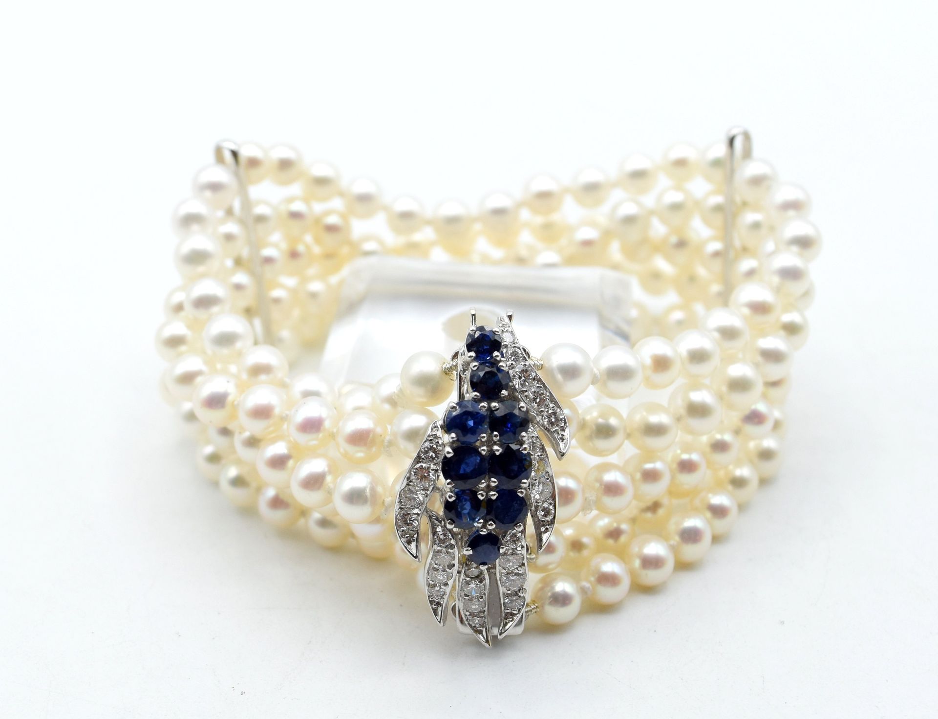 Null Bracelet à 5 rangs de perles de culture avec fermoir en platine et or blanc&hellip;