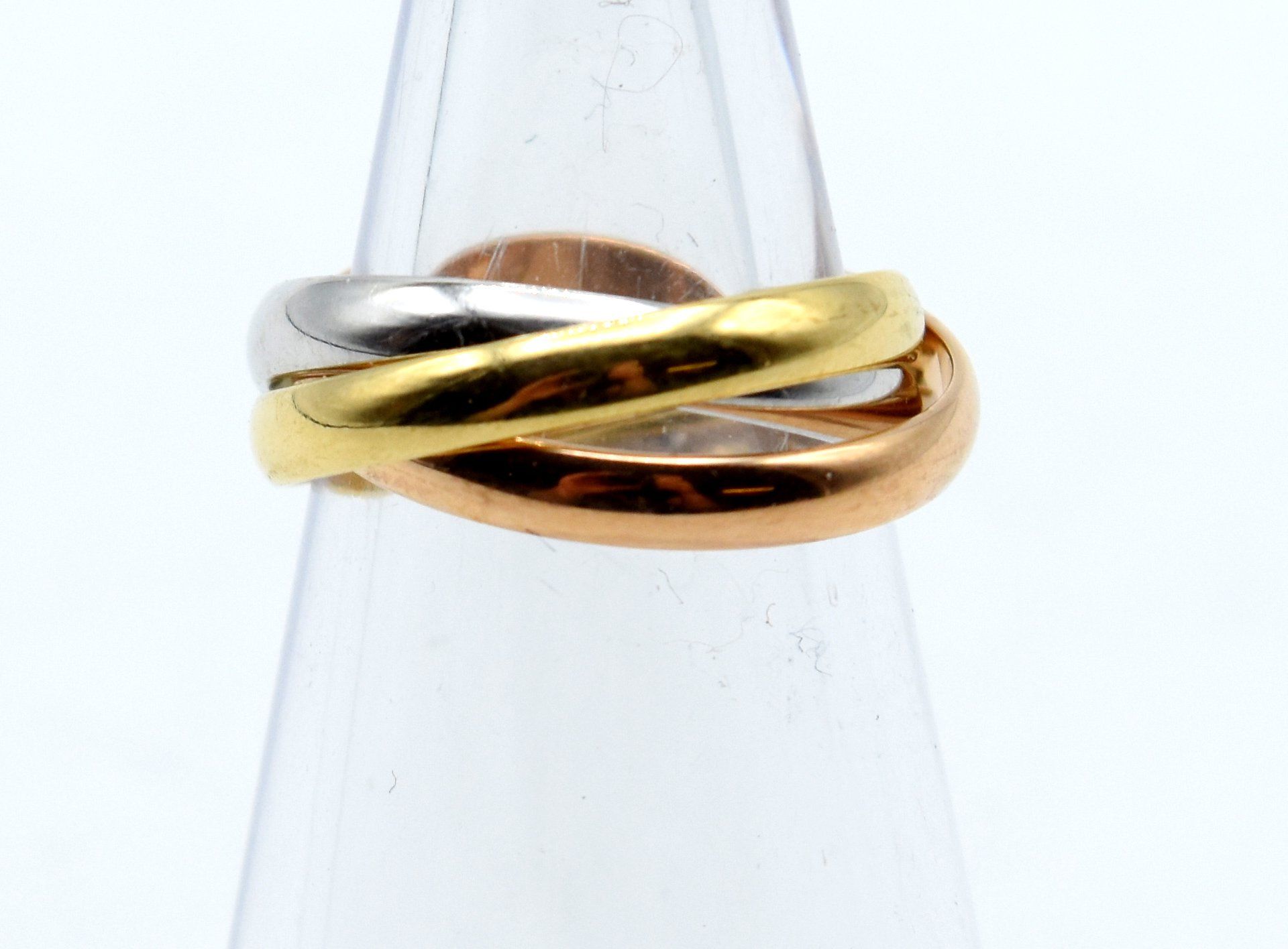 Null Ring in 18 kt 3-color gold signed CARTIER Trinity - 4.5 g (Size: 47) \nBesc&hellip;