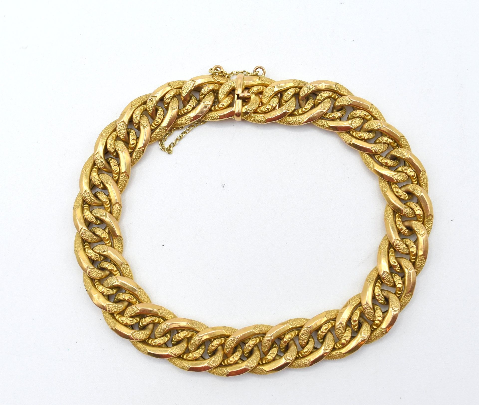 Null Bracelet in 18 ct yellow gold (dented) - 13.5 g (19 cm) 

Beschrijving in h&hellip;