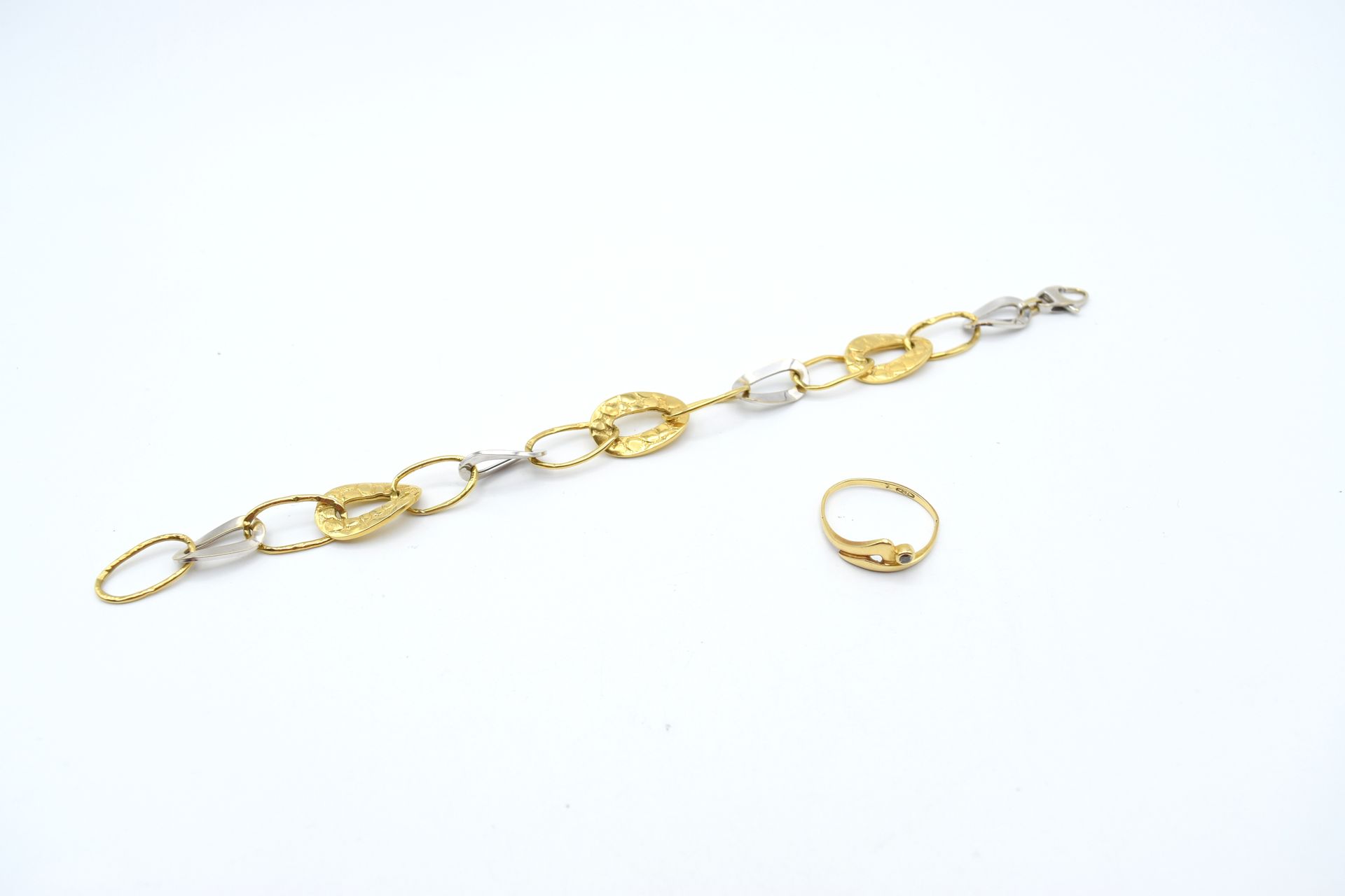 Null 18K黄金和白金戒指和手镯（假石，凹陷）- 8.6克（尺寸：53）（20厘米

在荷兰的描述。

 戒指和臂章，材质为18K Geel-and wit&hellip;