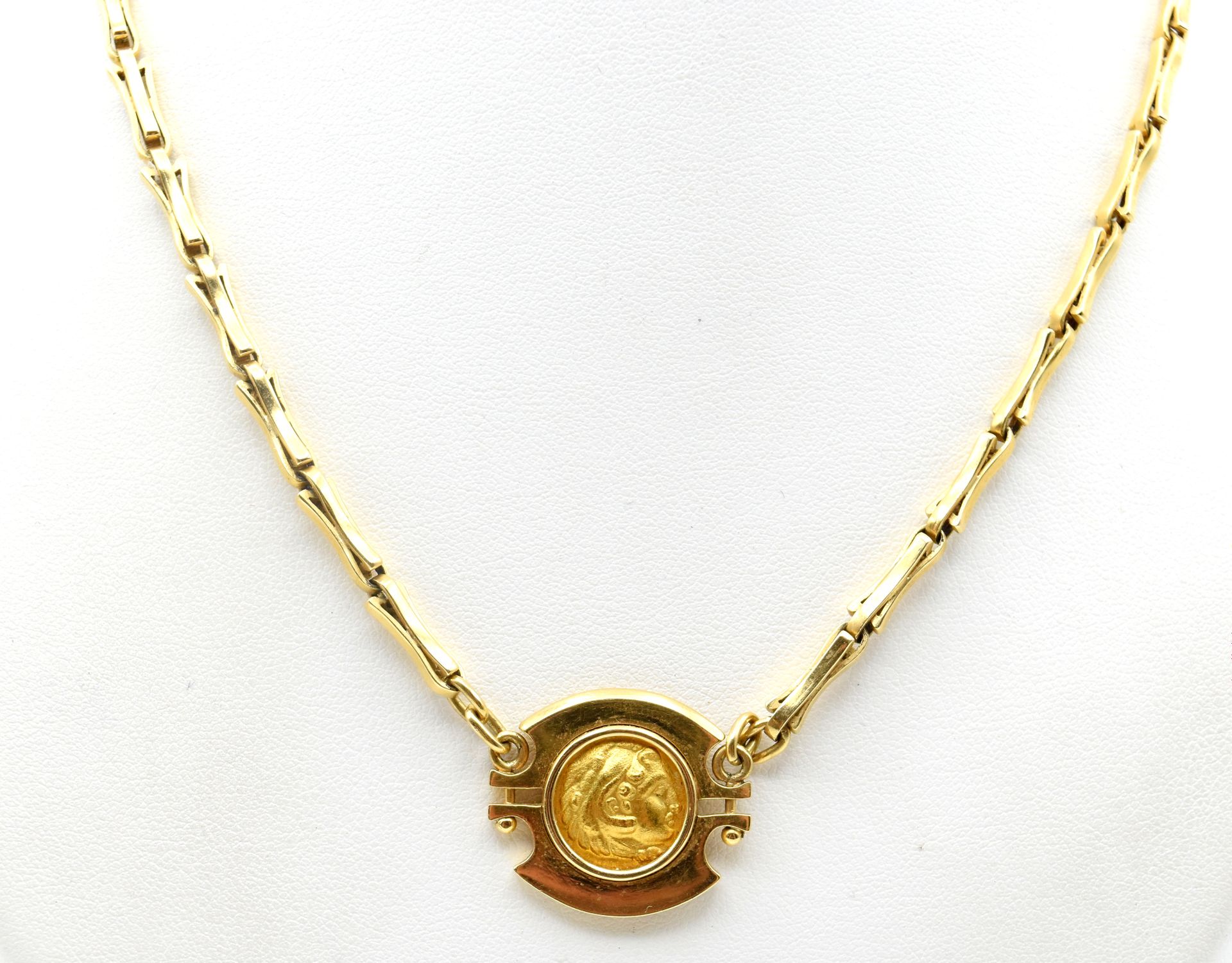 Null Necklace in 18 ct yellow gold set with 1 Greek commemorative coin - 34.8 g &hellip;