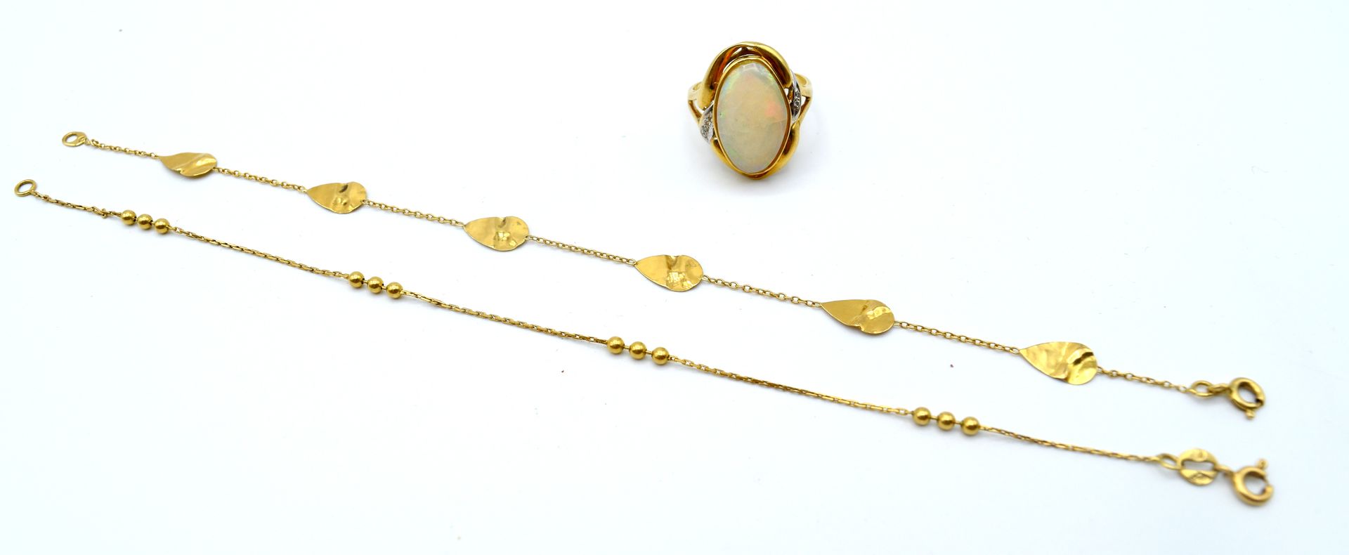 Null Ring und 2 Armbänder aus 18 Karat Gelbgold mit 5 Diamanten im 8/8-Schliff +&hellip;