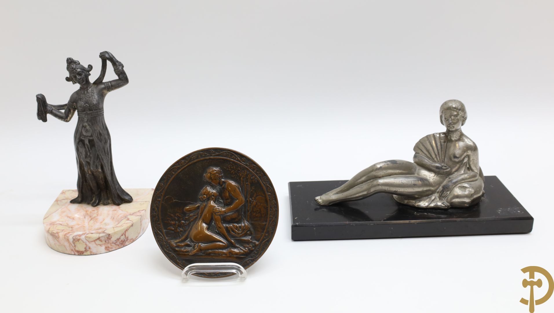Null PITTER Ch. ?得到。Daphnis et Chloé "青铜板+无签名的 "东方舞者 "扎马赫雕塑+无签名的 "带扇子的躺着的女士 "扎马赫&hellip;