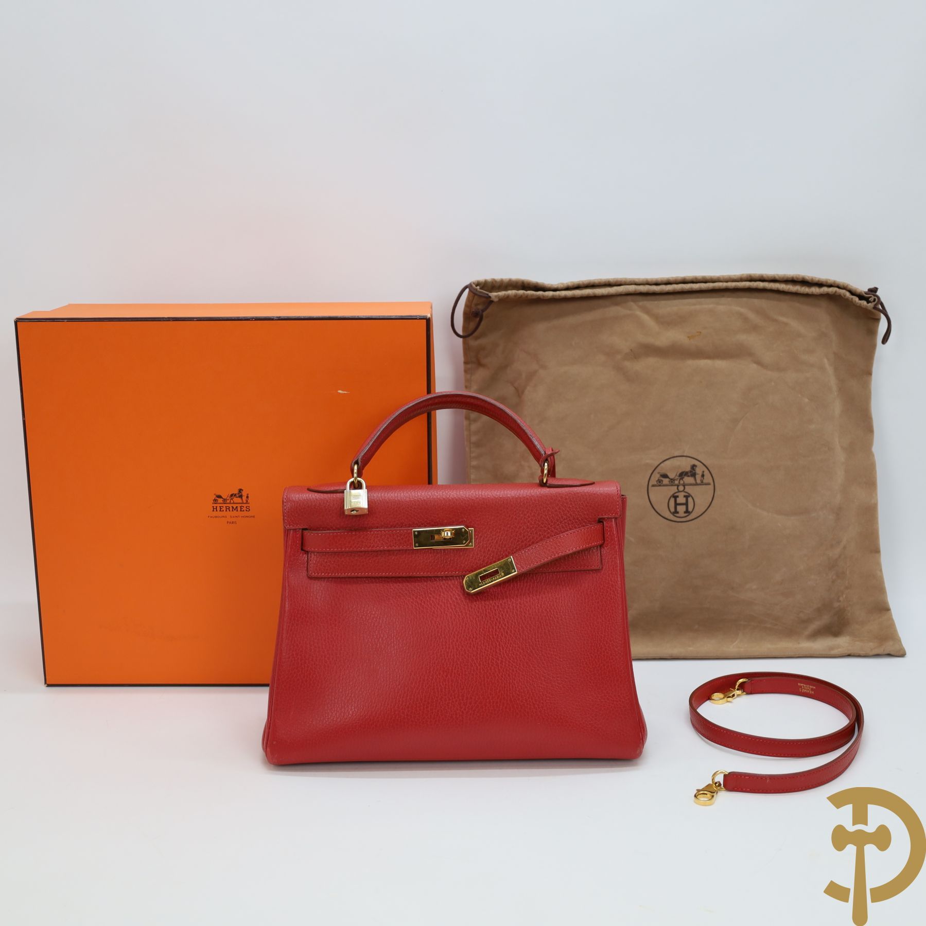 Null Rote genarbte Vintage-Lederhandtasche Hermes Kelly mit Kupfer-Doré-Finish |&hellip;