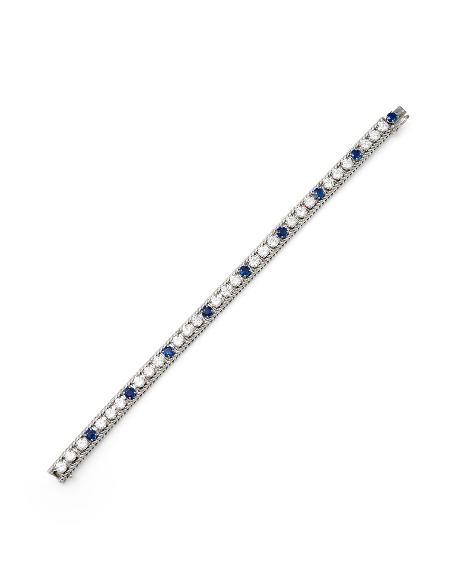 Null 
BRACELET SAPPHIRE ET DIAMANT En or blanc 18 carats, serti de 27 diamants t&hellip;