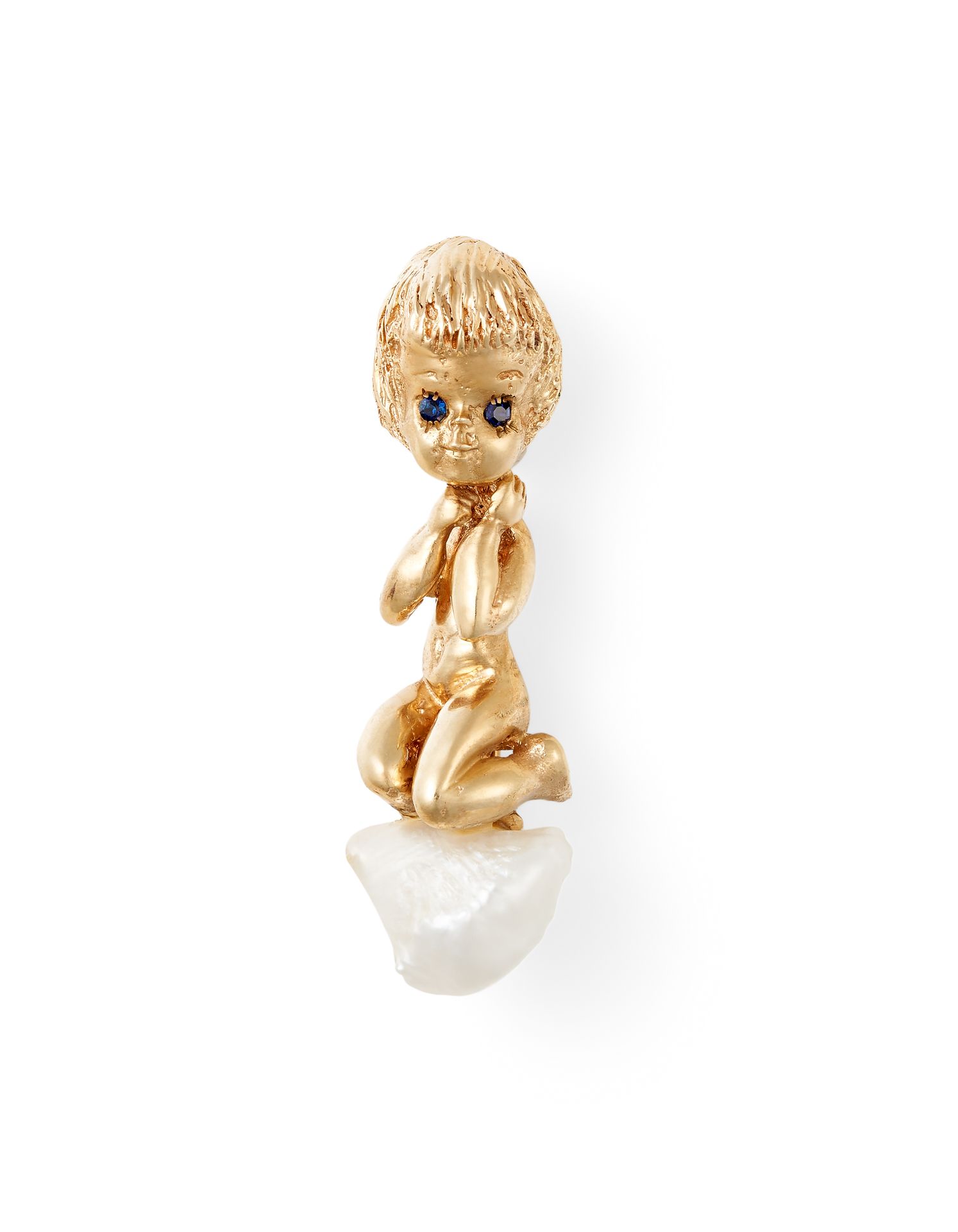 Null WILLIAM RUSER CHERUB BROOCH 14K黄金材质，描绘了一个跪在淡水巴洛克珍珠上的小天使，60年代。

标记。14K

已签名。&hellip;