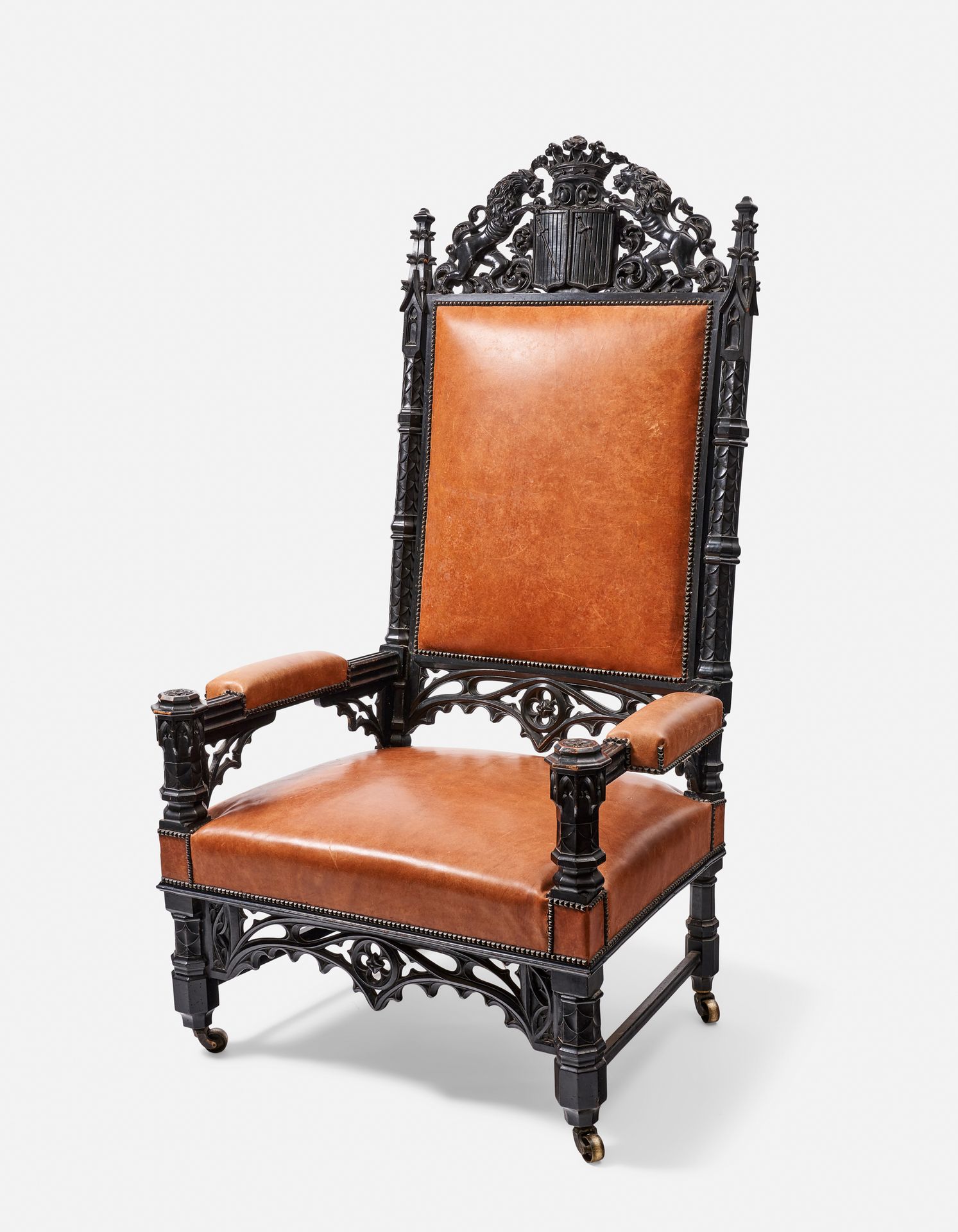 Null A LARGE AND IMPOSING 19TH CENTURY CATHEDRAL ARMCHAIR

French work in Neo-Go&hellip;
