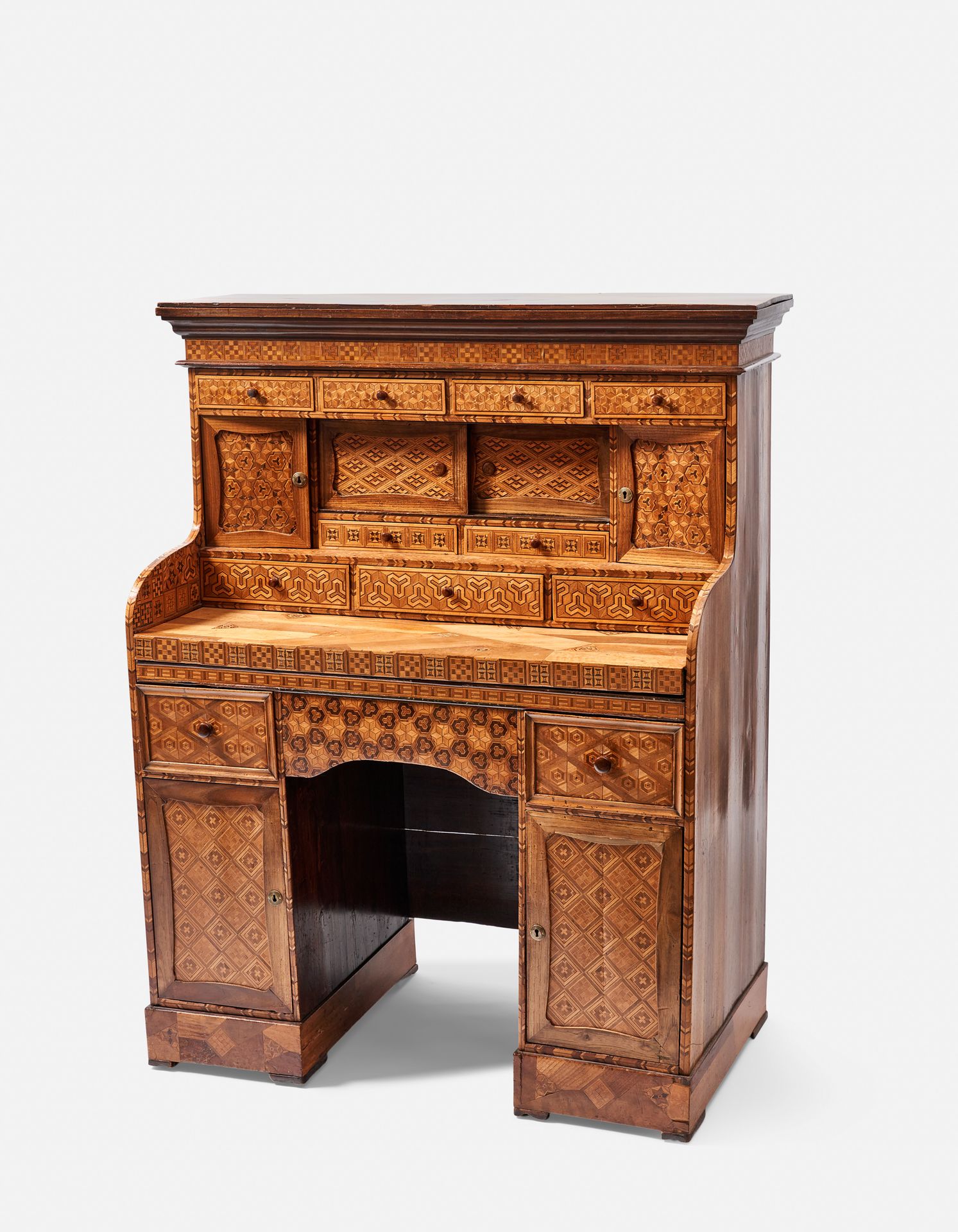 Null AN EXPORT MARQUETRY SECRETAIRE

Japan, Edo Period (1868-1912) or Taisho Per&hellip;