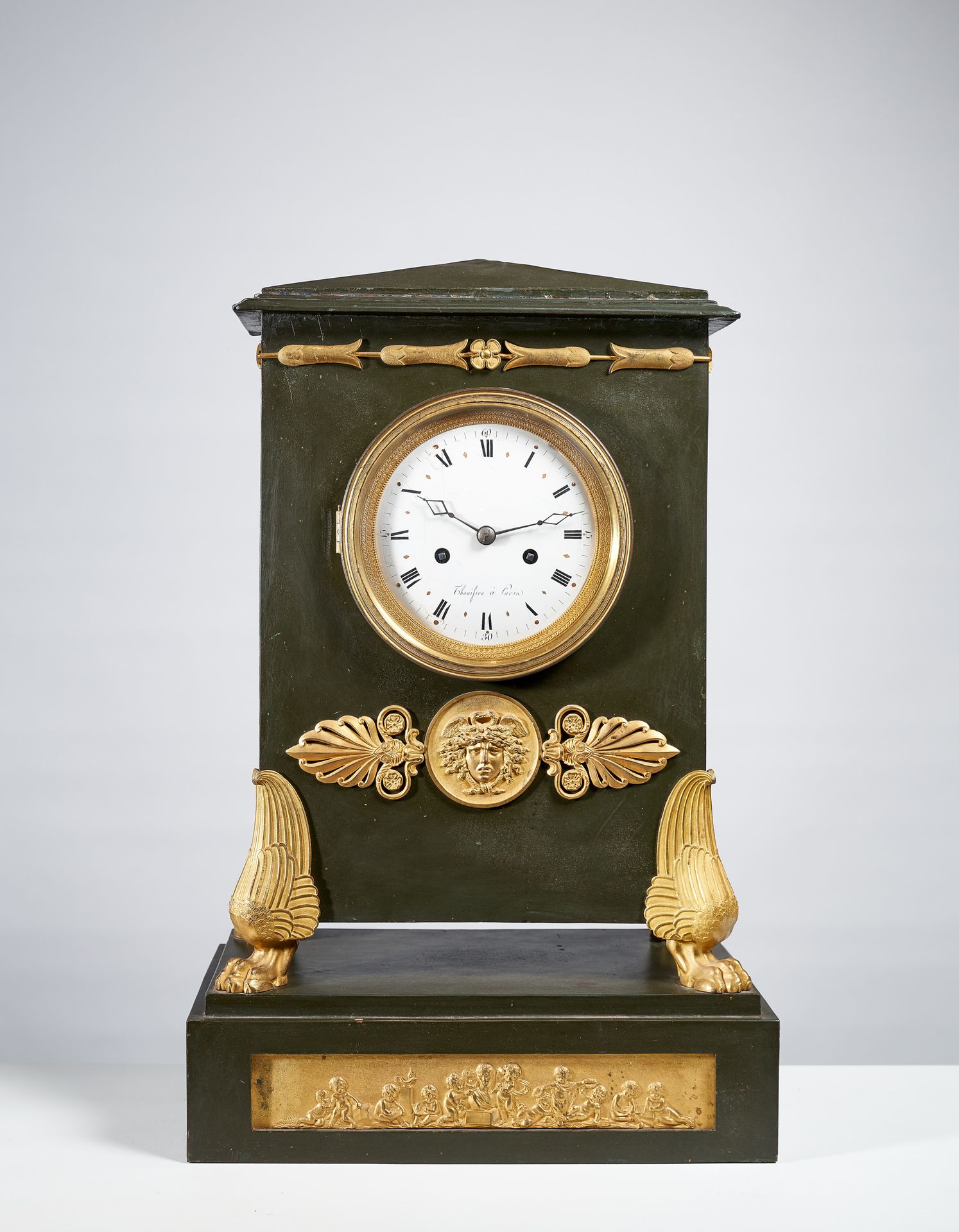 Null RETURN OF EGYPT CENTRE CLOCK

Empire 

Gilt patinated bronze and painted me&hellip;