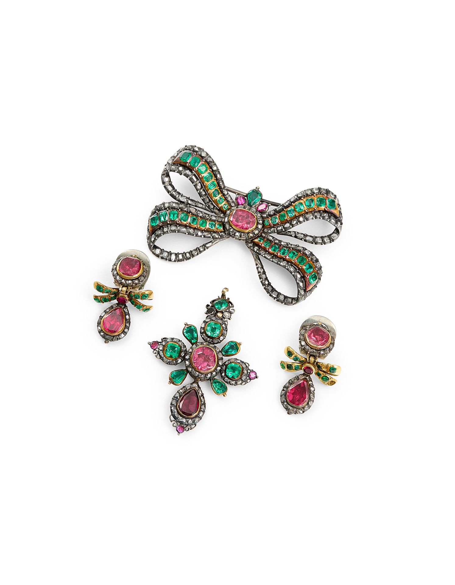 PARURE SÉVIGNÉ 18ÈME In 18K yellow gold and silver, consisting of a brooch 
a br&hellip;
