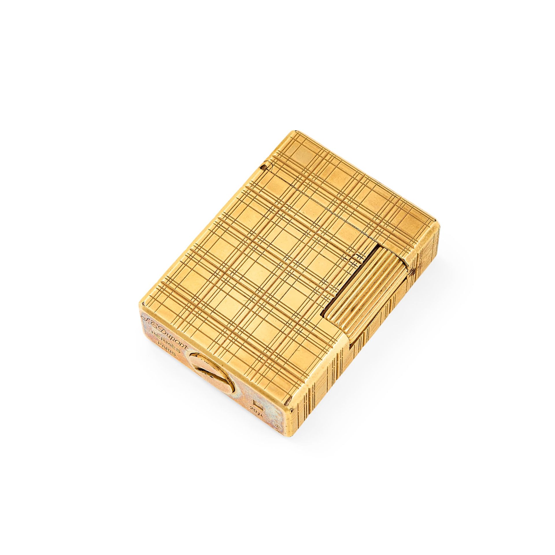 S.T. DUPONT POUR HERMÈS BRIQUET Chapado en oro de 20 micras
Dimensiones: 4,7 x 3&hellip;
