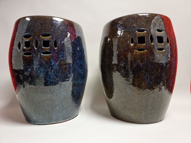 Null CHINA. Pair of TABOURETS in blue and brown flamed stoneware. H: 44 cm