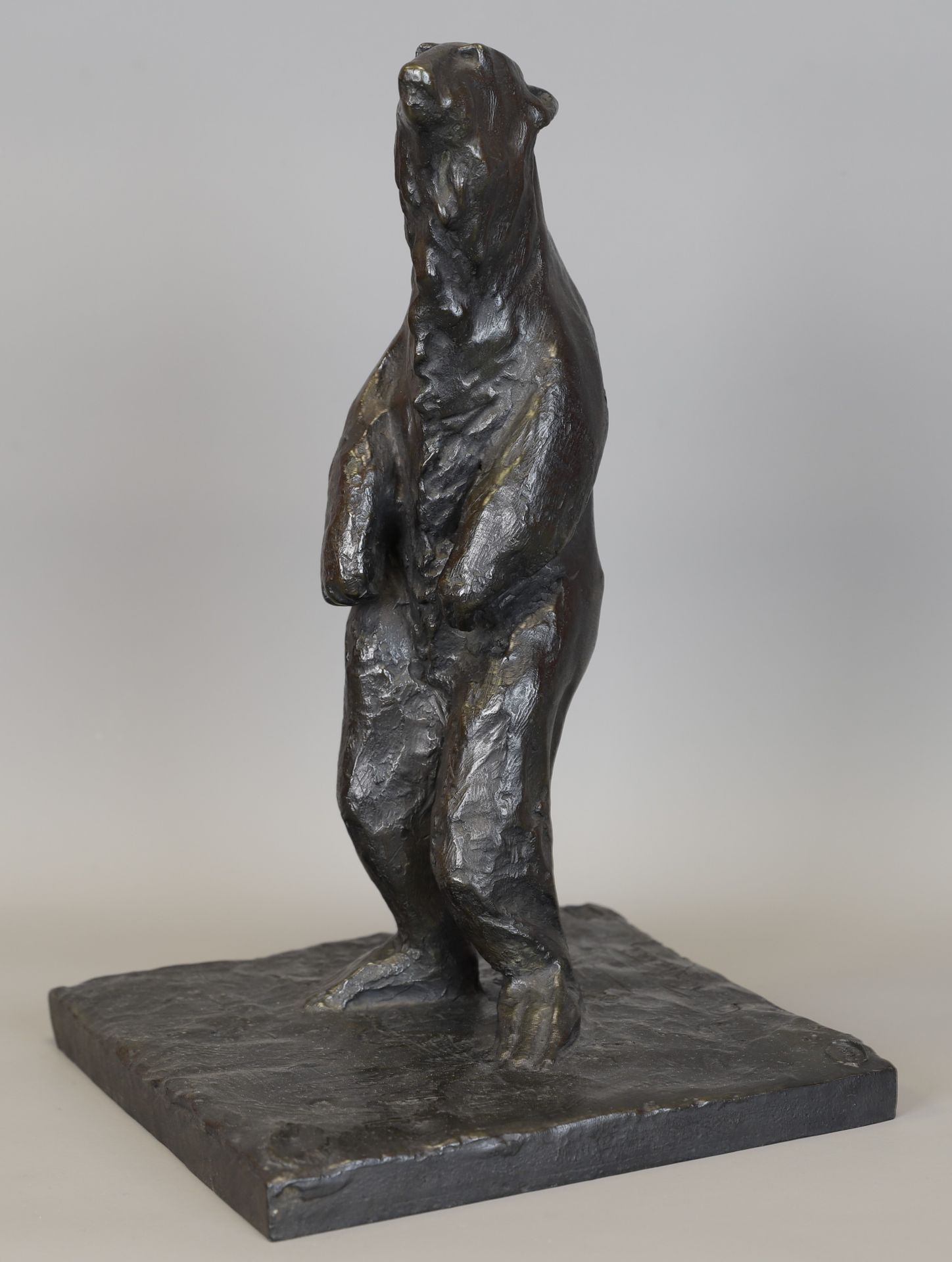Null Guido RIGHETTI (1875-1958). Small polar bear. Proof in bronze with black pa&hellip;
