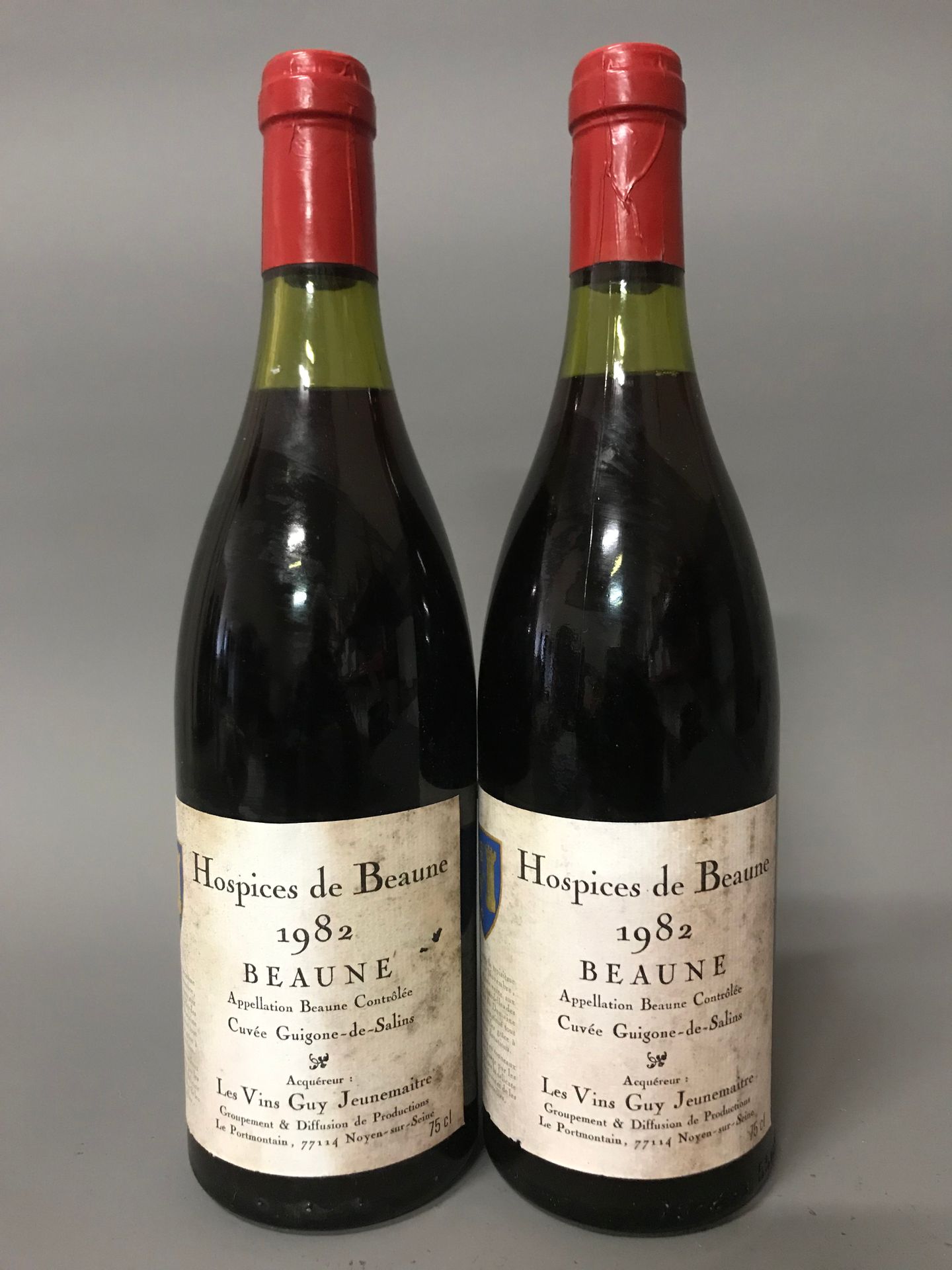 Null 2 Blle BEAUNE DES HOSPICES DE BEAUNE Cuvée Guigone de Salins 1982 - Très be&hellip;