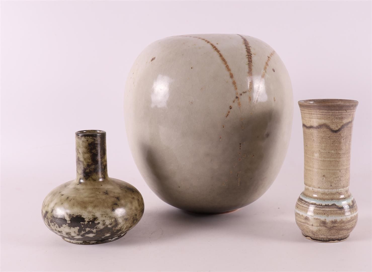 Null Vase aus grauem Steinzeug, Johan Broekema, 20. Jahrhundert.