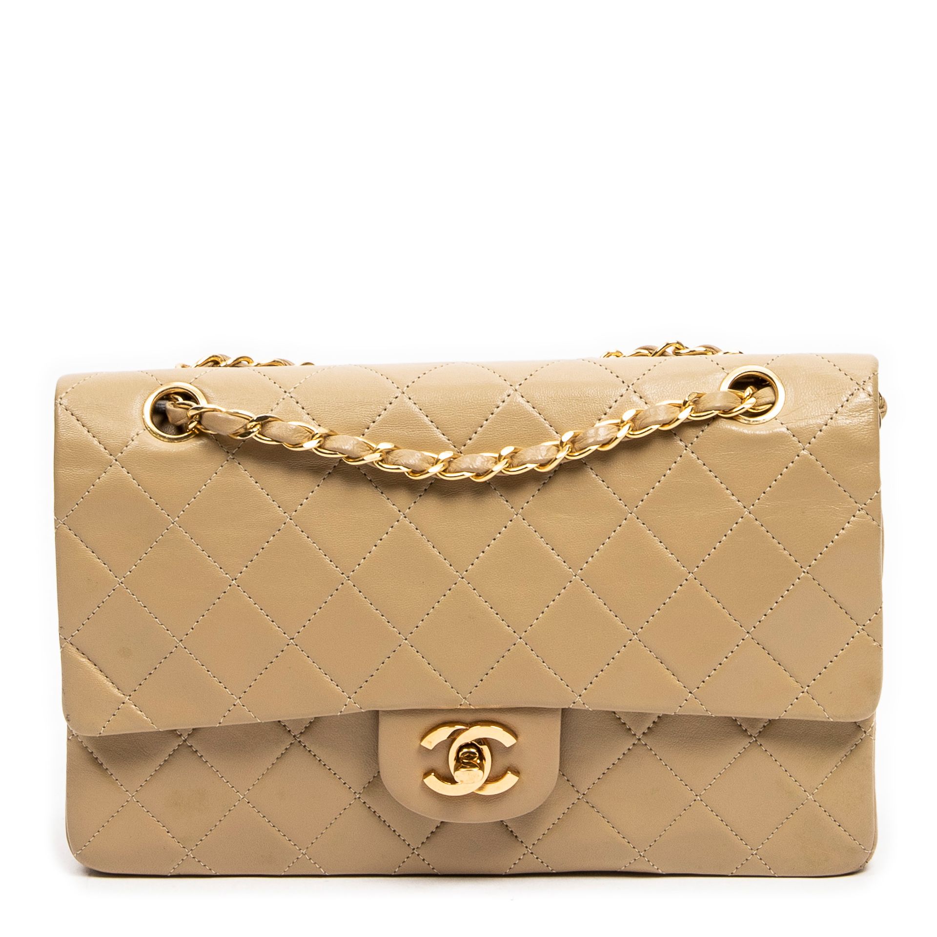 Pre-Loved Chanel Classic Double Flap 26 in Beige Quilted…