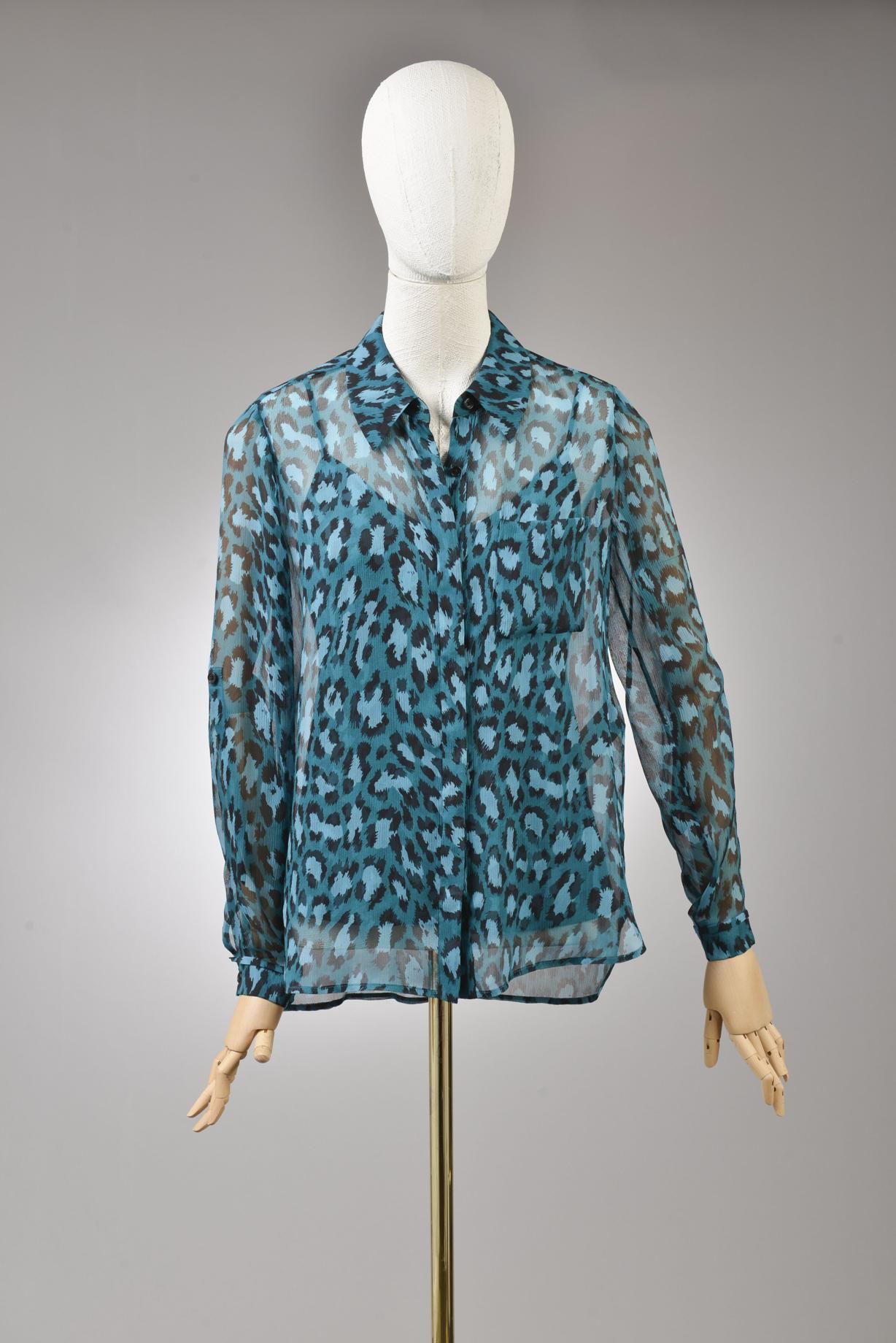 Null *尺寸XS DVF - Diane Von Fürstenberg

套装包括。

-丝质雪纺衫，型号为 "DVF Lorelei Two"，绿松石蓝&hellip;