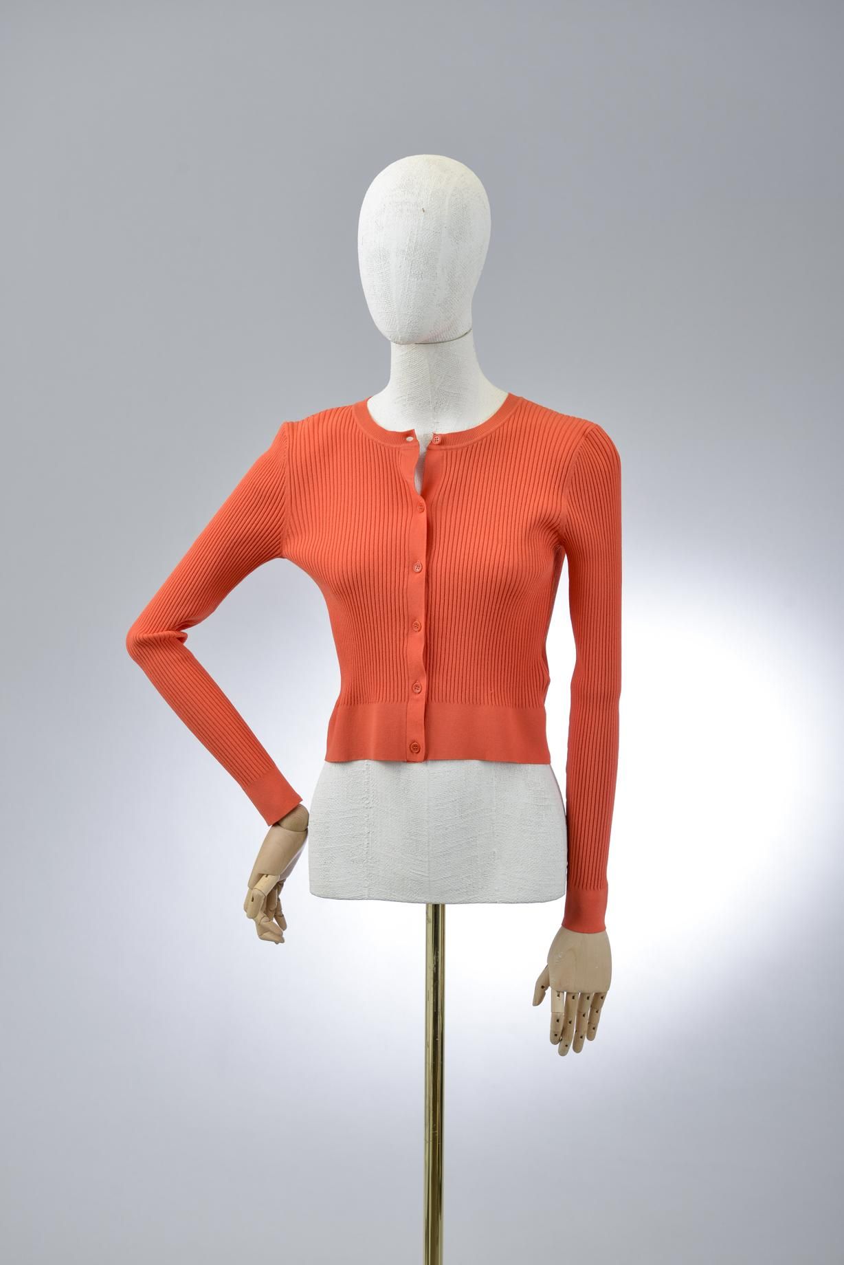 Null *尺寸XXS DVF - Diane Von Fürstenberg

套装包括。

-超薄粘胶针织开衫，型号为 "DVF Tammy"，纯橙色 "红&hellip;